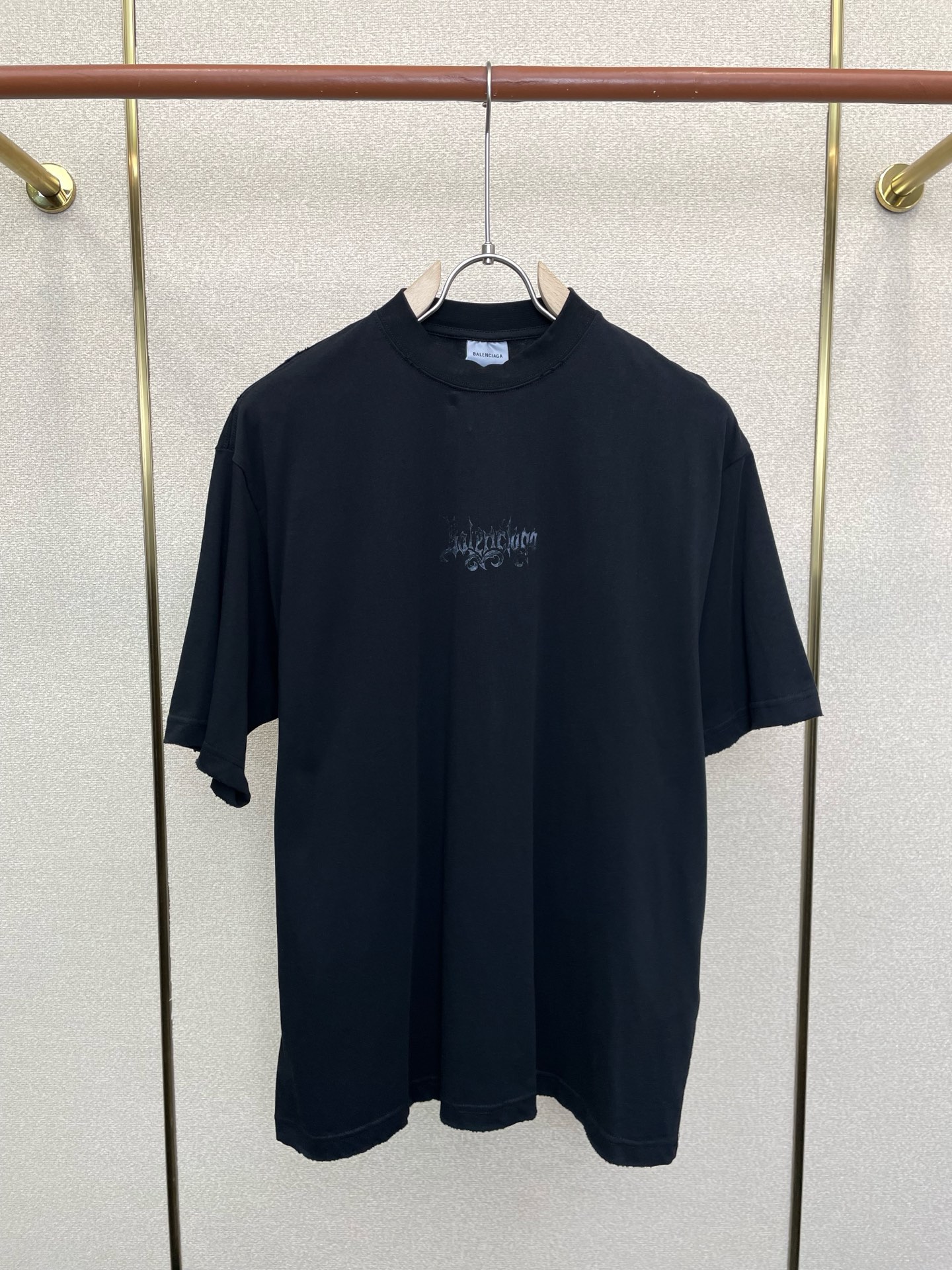 。Balenciaga巴黎世家💥砸锅卖铁都要上的新款新款原单男士休闲短袖 高端定制 高端版本 时尚百搭爆