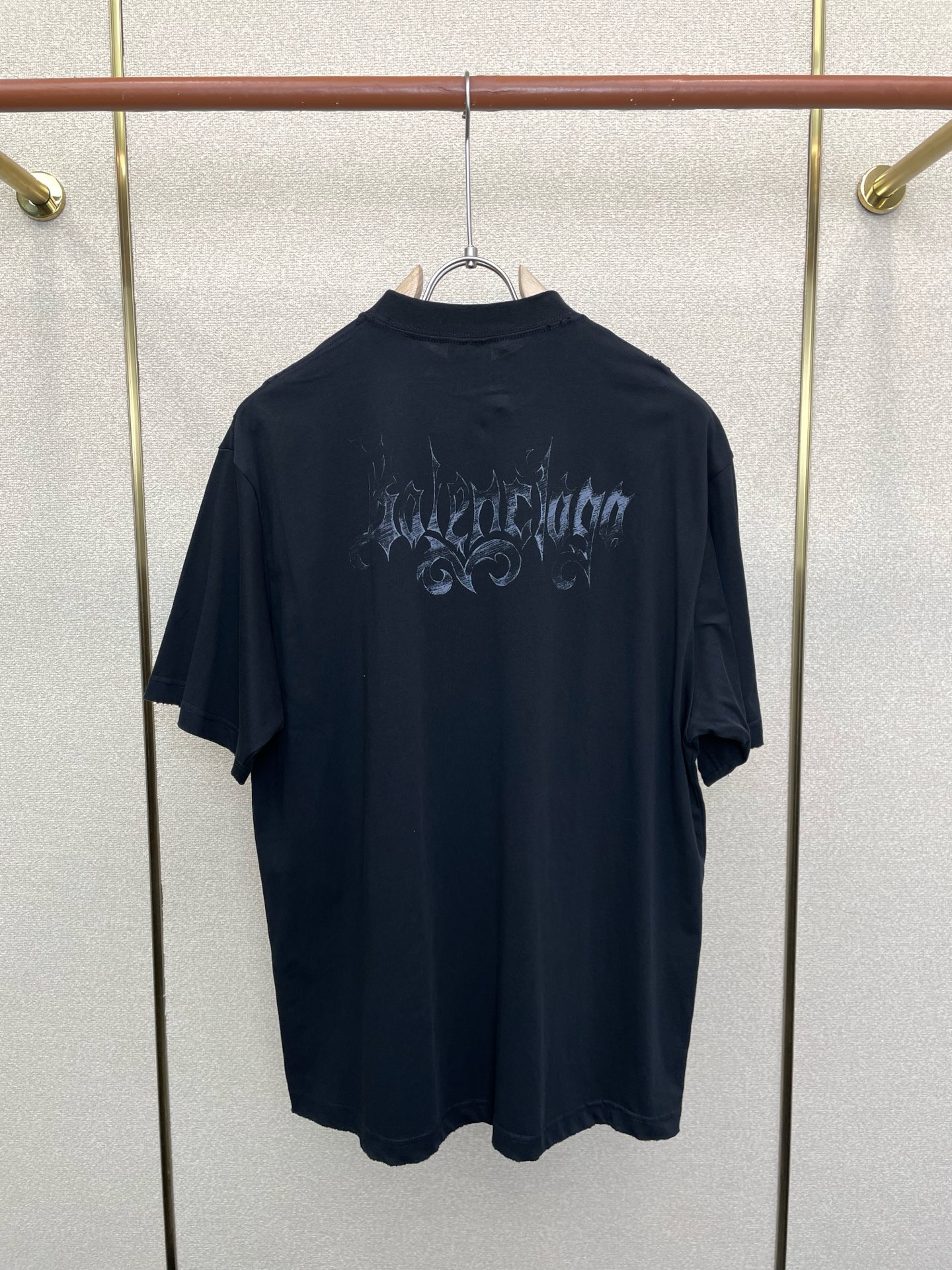 。Balenciaga巴黎世家💥砸锅卖铁都要上的新款新款原单男士休闲短袖 高端定制 高端版本 时尚百搭爆