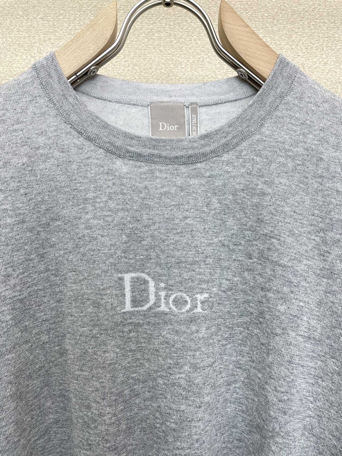 。Dior迪奥💥砸锅卖铁都要上的新款新款原单男士休闲棉质针织落肩短袖 高端定制 高端版本 时尚百搭爆款⚠