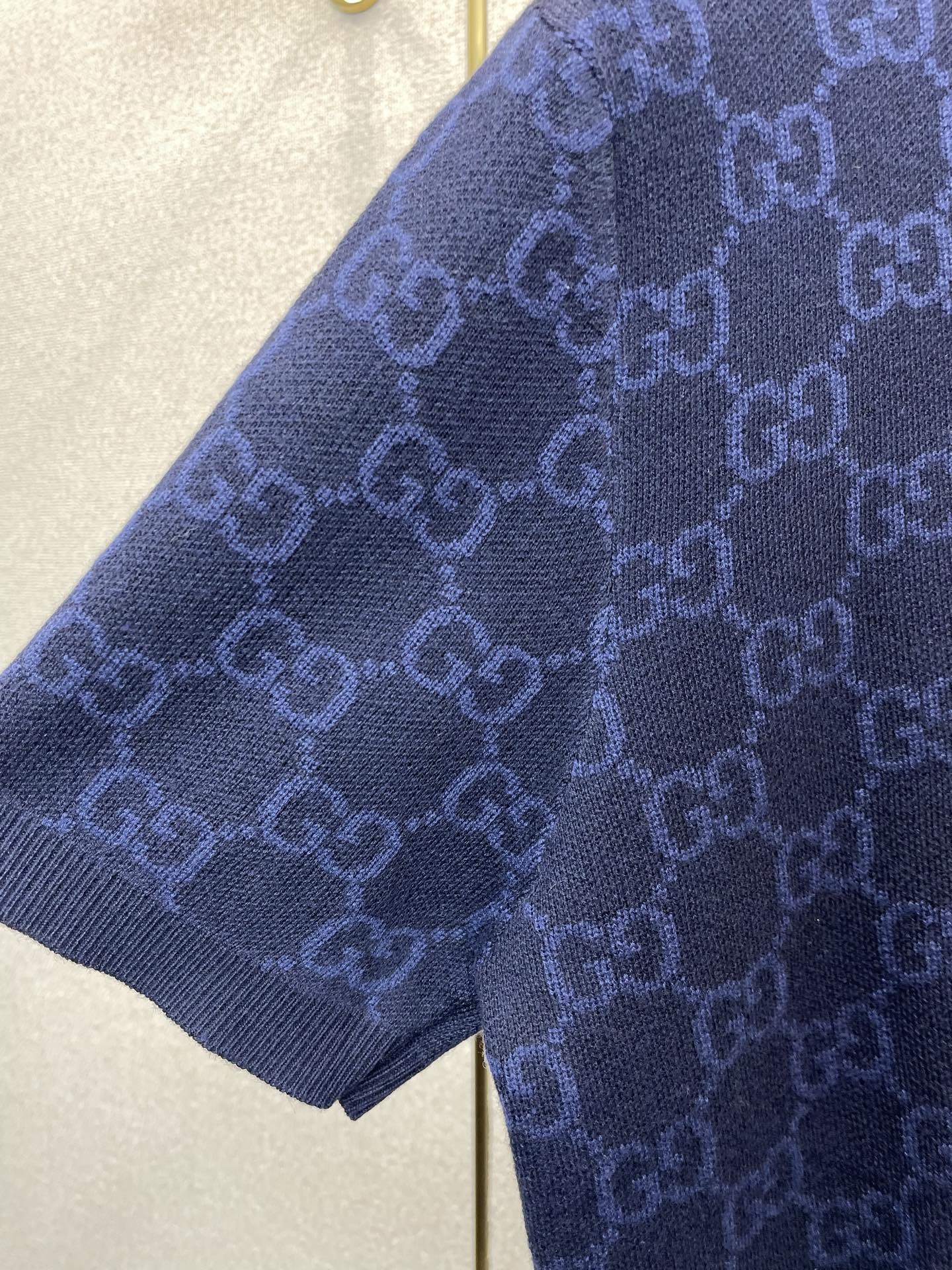 。Gucci古驰💥砸锅卖铁都要上的新款新款原单男士休闲短袖 高端定制 高端版本 时尚百搭爆款⚠️⚠️✨✨