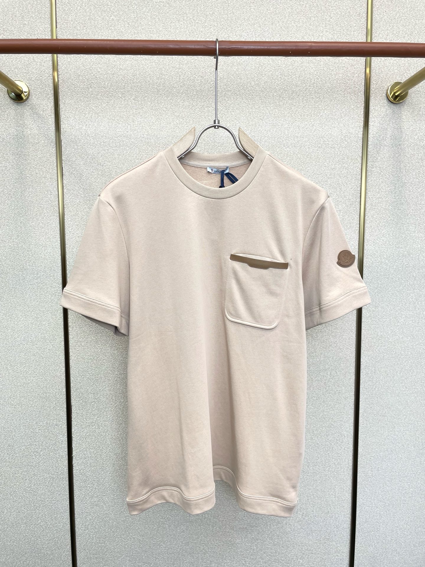 。Moncler蒙口💥砸锅卖铁都要上的新款新款原单男士休闲短袖 高端定制 高端版本 时尚百搭爆款⚠️⚠️