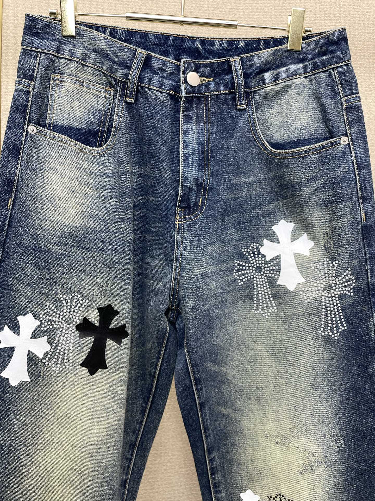 。Chrome hearts克罗心💥砸锅卖铁都要上的新款新款 休闲牛仔裤👖高端版本！专柜定制面料 透气舒