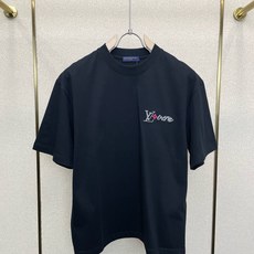 Louis Vuitton路易威登💥砸锅卖铁都要上的新款新款原单男士休闲短袖 高端定制 高端版本 时尚百 Louis Vuitton路易威登💥砸锅卖铁都要上的新款新款原单男士休闲短袖 高端定制 高端版本 时尚百