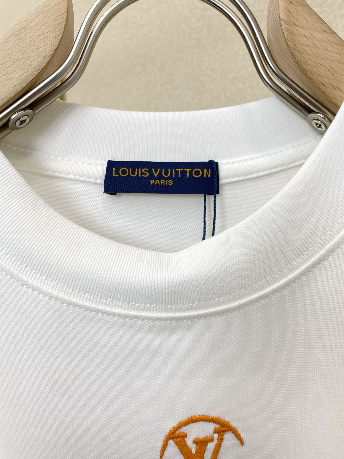 Louis Vuitton路易威登💥砸锅卖铁都要上的新款新款原单男士休闲短袖 高端定制 高端版本 时尚百