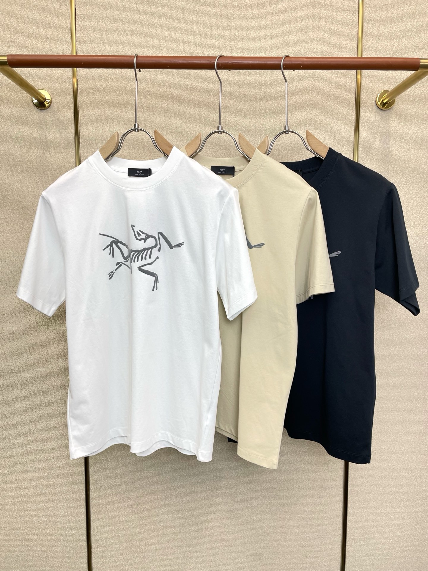 Arc’teryx始祖鸟💥砸锅卖铁都要上的新款新款原单男士休闲短袖 高端定制 高端版本 时尚百搭爆款⚠️