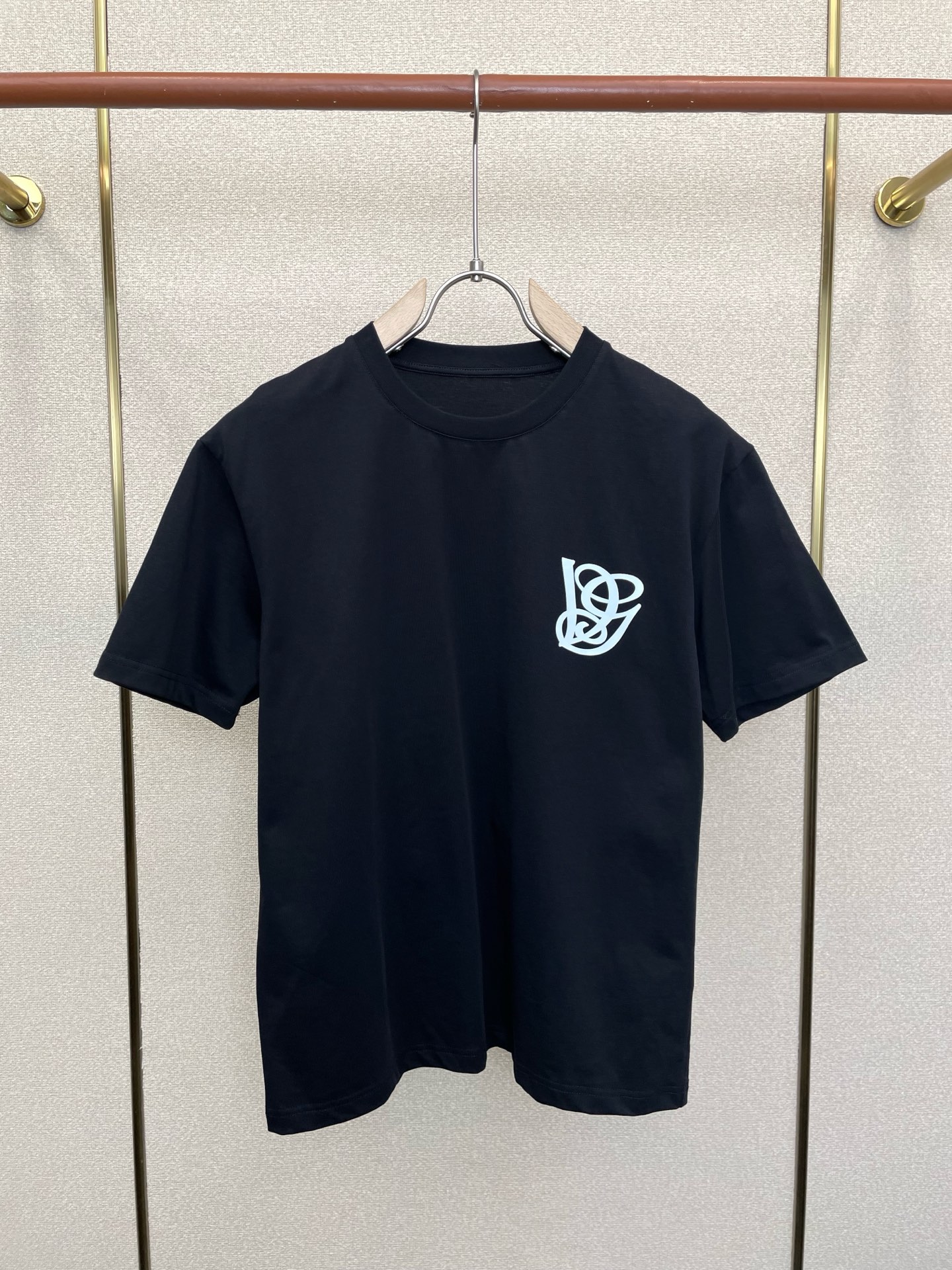 。VALENTINO华伦天奴💥独家专供新款原单男士休闲短袖 高端定制 高端版本 时尚百搭爆款⚠️⚠️✨✨