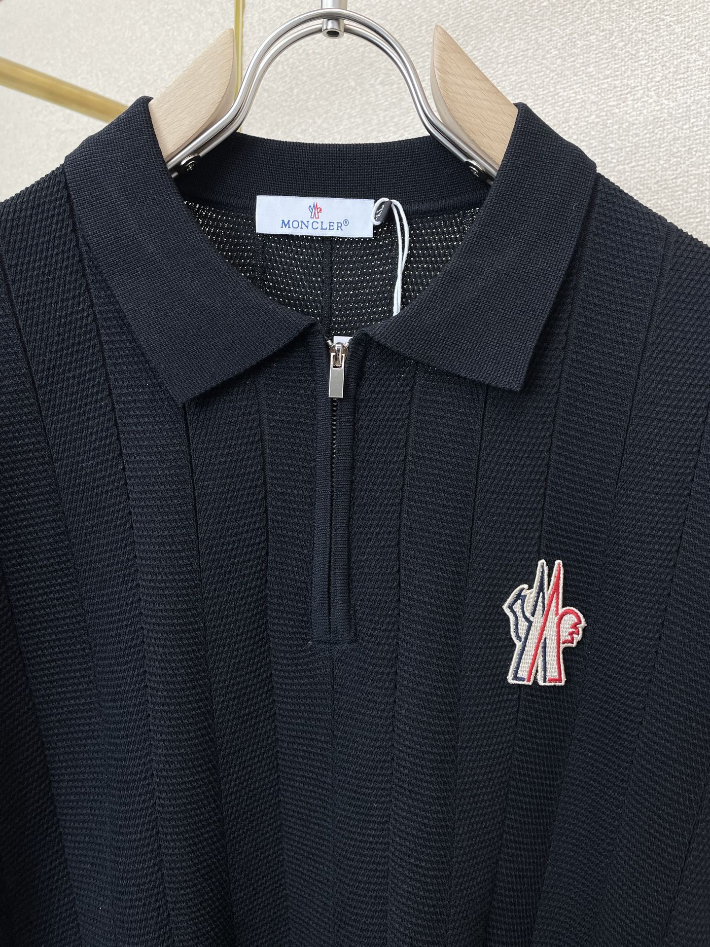 。Moncler蒙口💥砸锅卖铁都要上的新款新款原单男士休闲短袖 高端定制 高版本 时尚百搭爆款⚠️⚠️✨