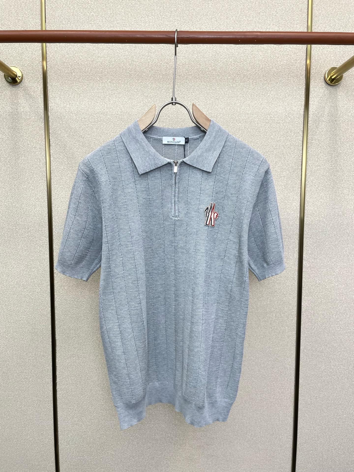 。Moncler蒙口💥砸锅卖铁都要上的新款新款原单男士休闲短袖 高端定制 高版本 时尚百搭爆款⚠️⚠️✨