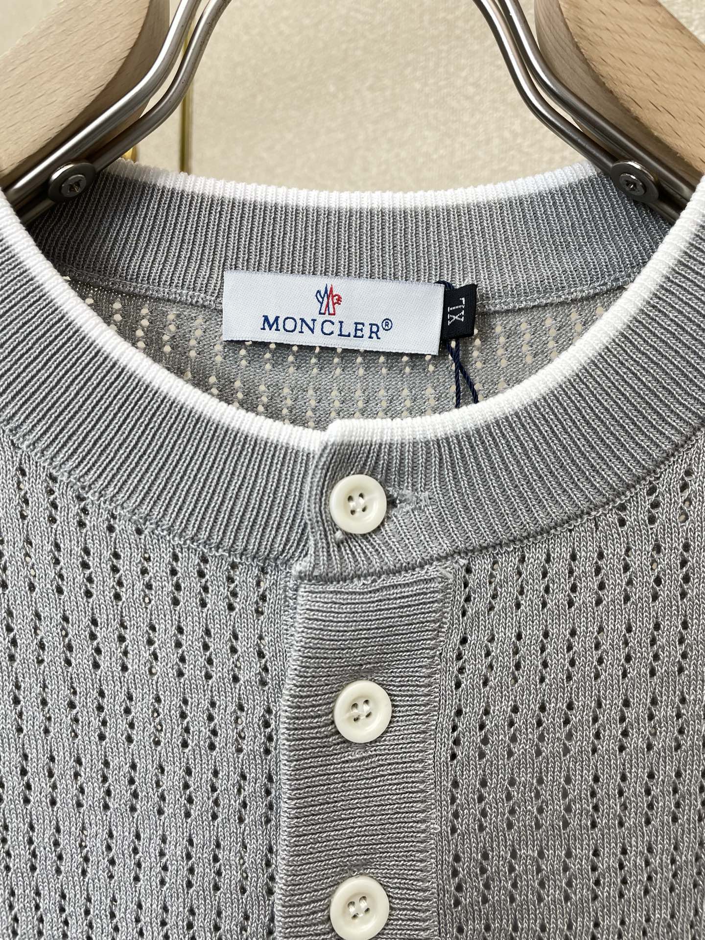 。Moncler蒙口💥砸锅卖铁都要上的新款新款原单男士休闲短袖 高端定制 高版本 时尚百搭爆款⚠️⚠️✨