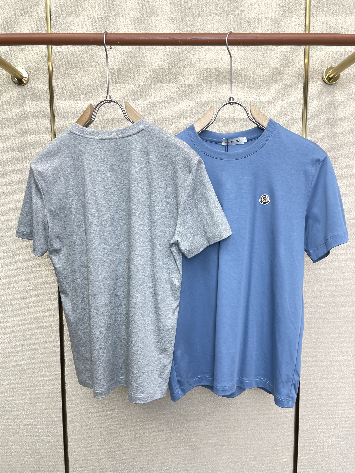 。Moncler蒙口💥砸锅卖铁都要上的新款新款原单男士休闲短袖 高端定制 高版本 时尚百搭爆款⚠️⚠️✨