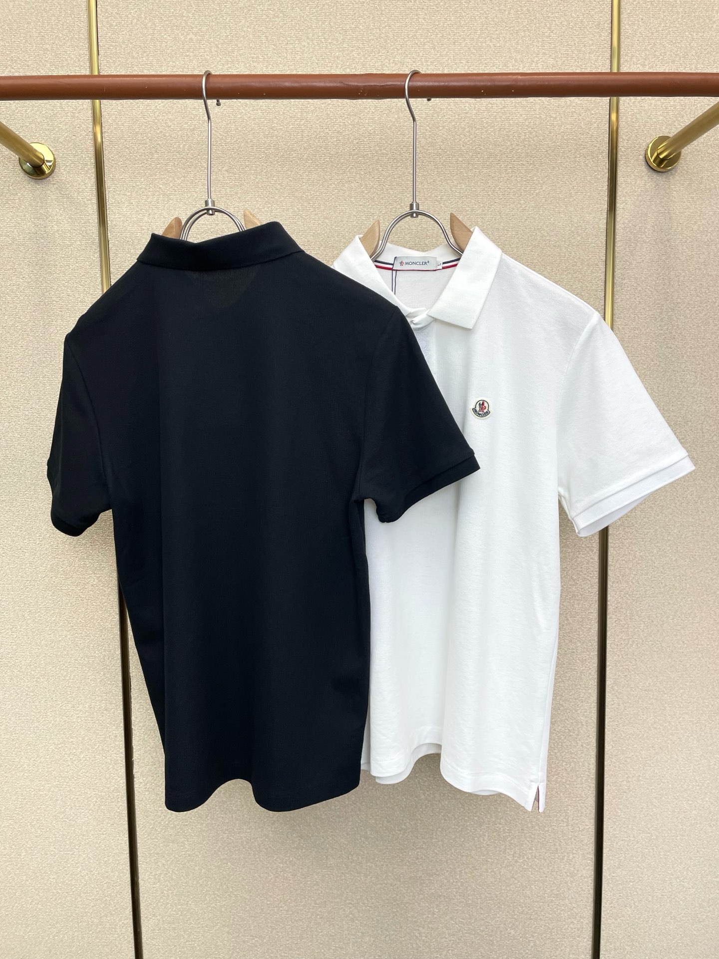 。Moncler蒙口💥砸锅卖铁都要上的新款新款原单男士休闲短袖 高端定制 高版本 时尚百搭爆款⚠️⚠️✨