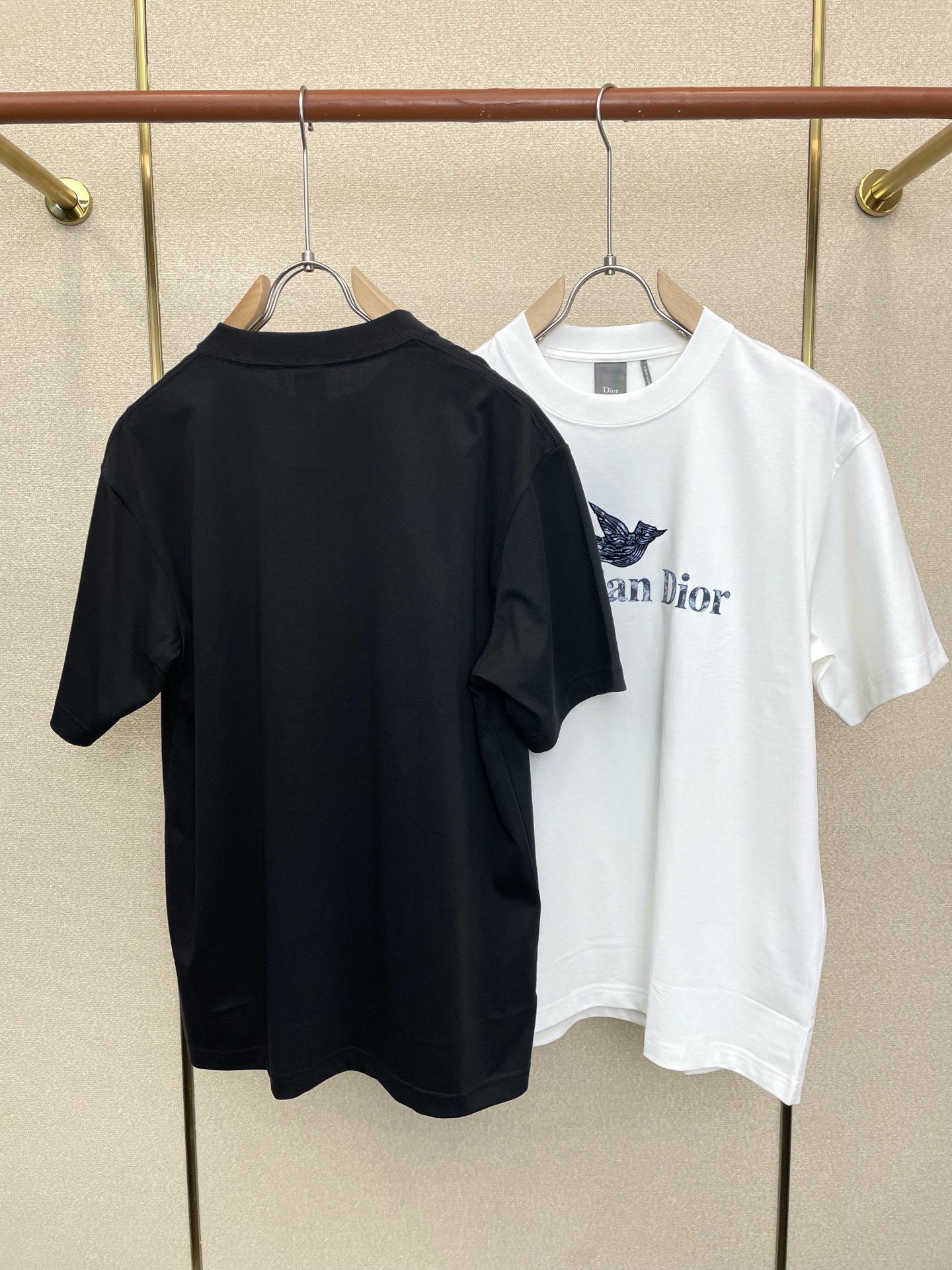 。Dior迪奥💥砸锅卖铁都要上的新款新款原单男士休闲短袖 高端定制 高端版本 时尚百搭爆款⚠️⚠️✨✨进