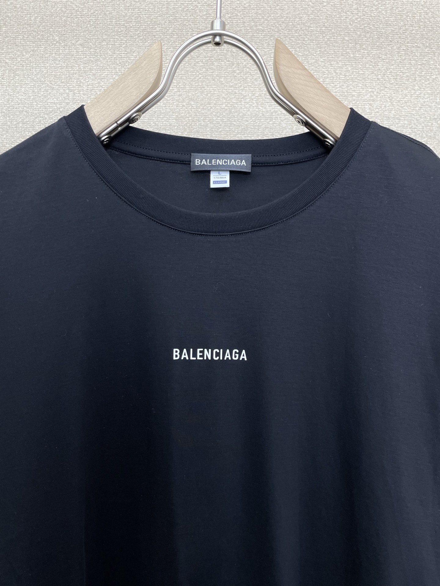 。Balenciaga巴黎世家💥砸锅卖铁都要上的新款新款原单男士休闲短袖 高端定制 高端版本 时尚百搭爆