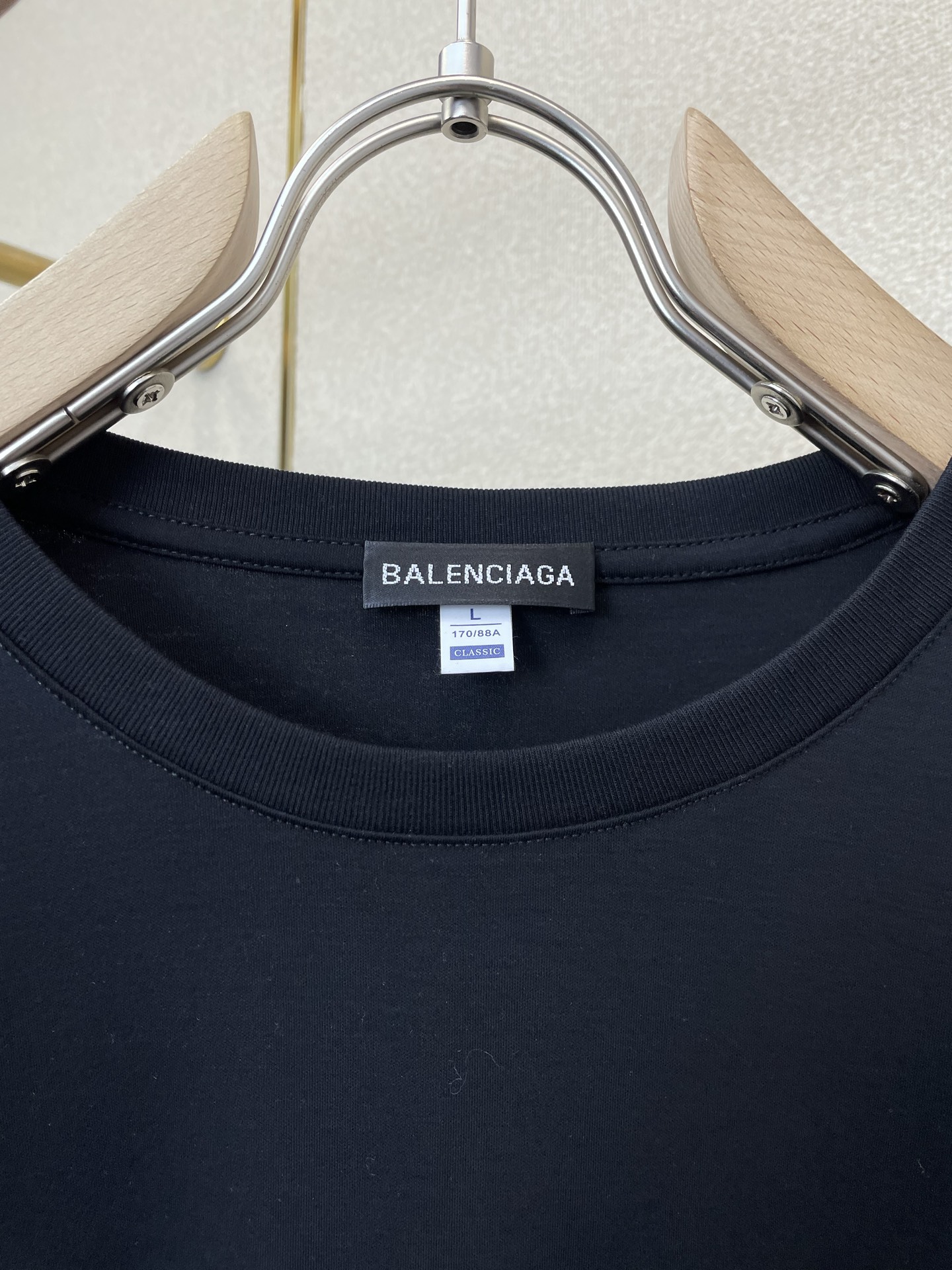 。Balenciaga巴黎世家💥砸锅卖铁都要上的新款新款原单男士休闲短袖 高端定制 高端版本 时尚百搭爆