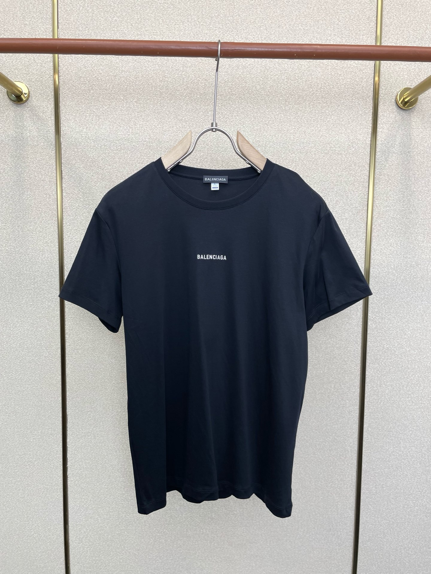 。Balenciaga巴黎世家💥砸锅卖铁都要上的新款新款原单男士休闲短袖 高端定制 高端版本 时尚百搭爆
