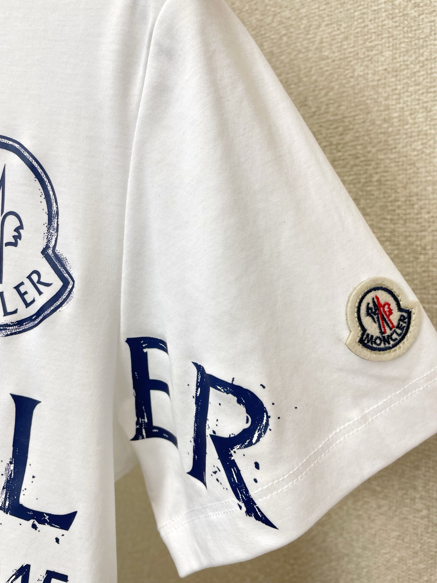 Moncler蒙口💥砸锅卖铁都要上的新款新款原单男士休闲短袖 高端定制 高端版本 时尚百搭爆款⚠️⚠️✨