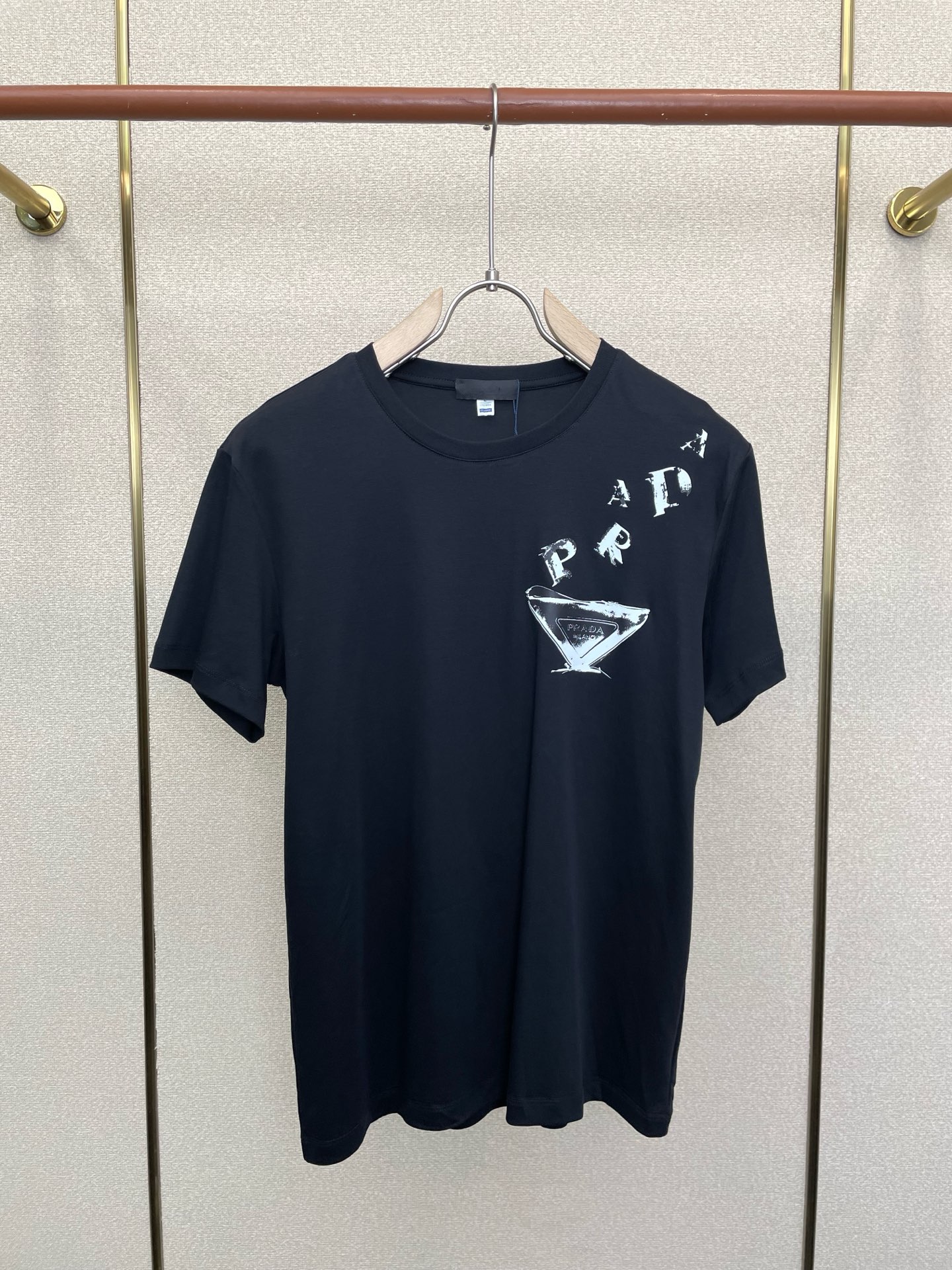 Prada普拉达💥砸锅卖铁都要上的新款新款原单男士休闲短袖 高端定制 高端版本 时尚百搭爆款⚠️⚠️✨✨