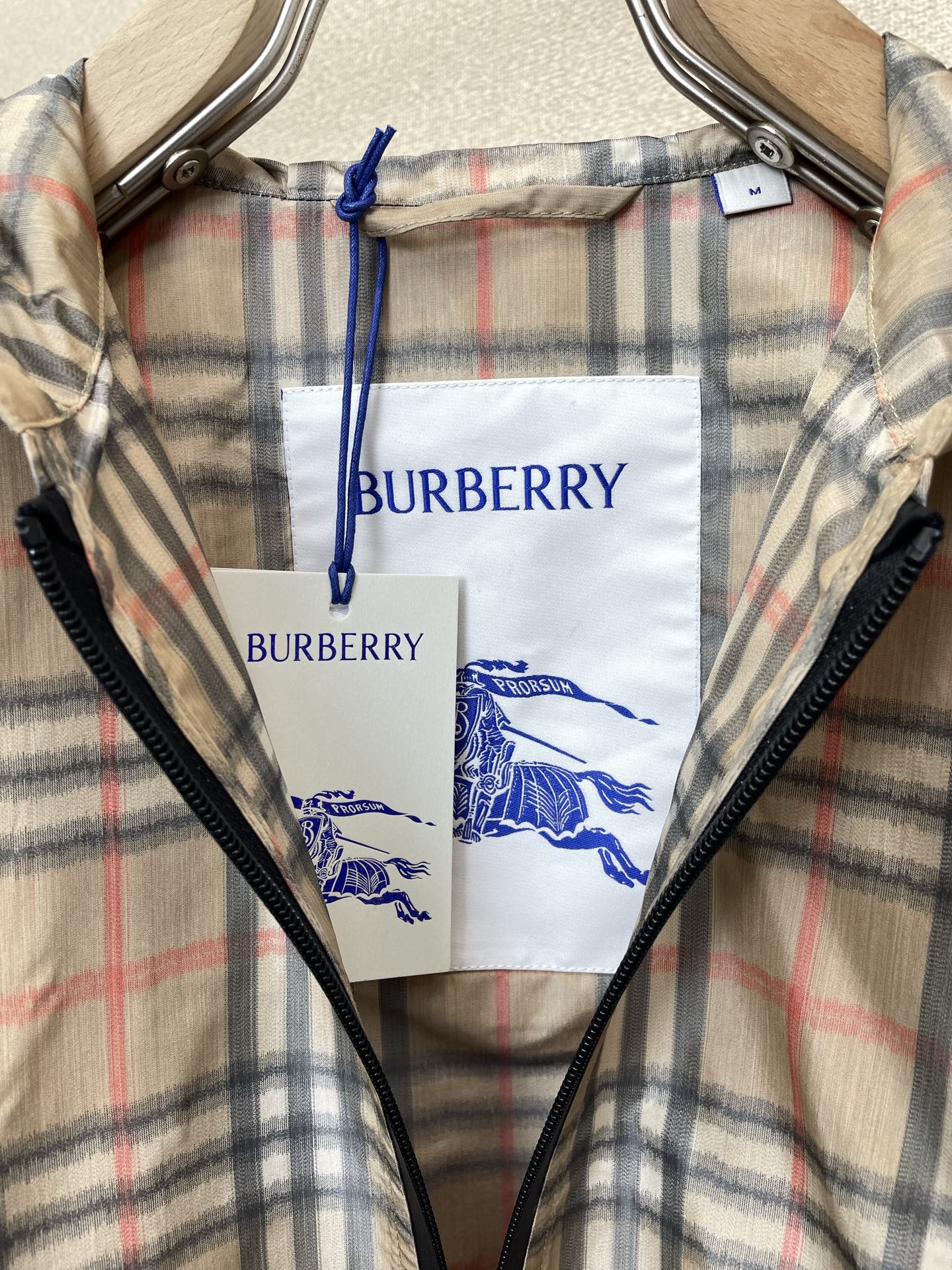 Burberry巴宝莉💥砸锅卖铁都要上的新款新款休闲连帽夹克 经典格子夹克 高端版本！专柜定制面料 透气