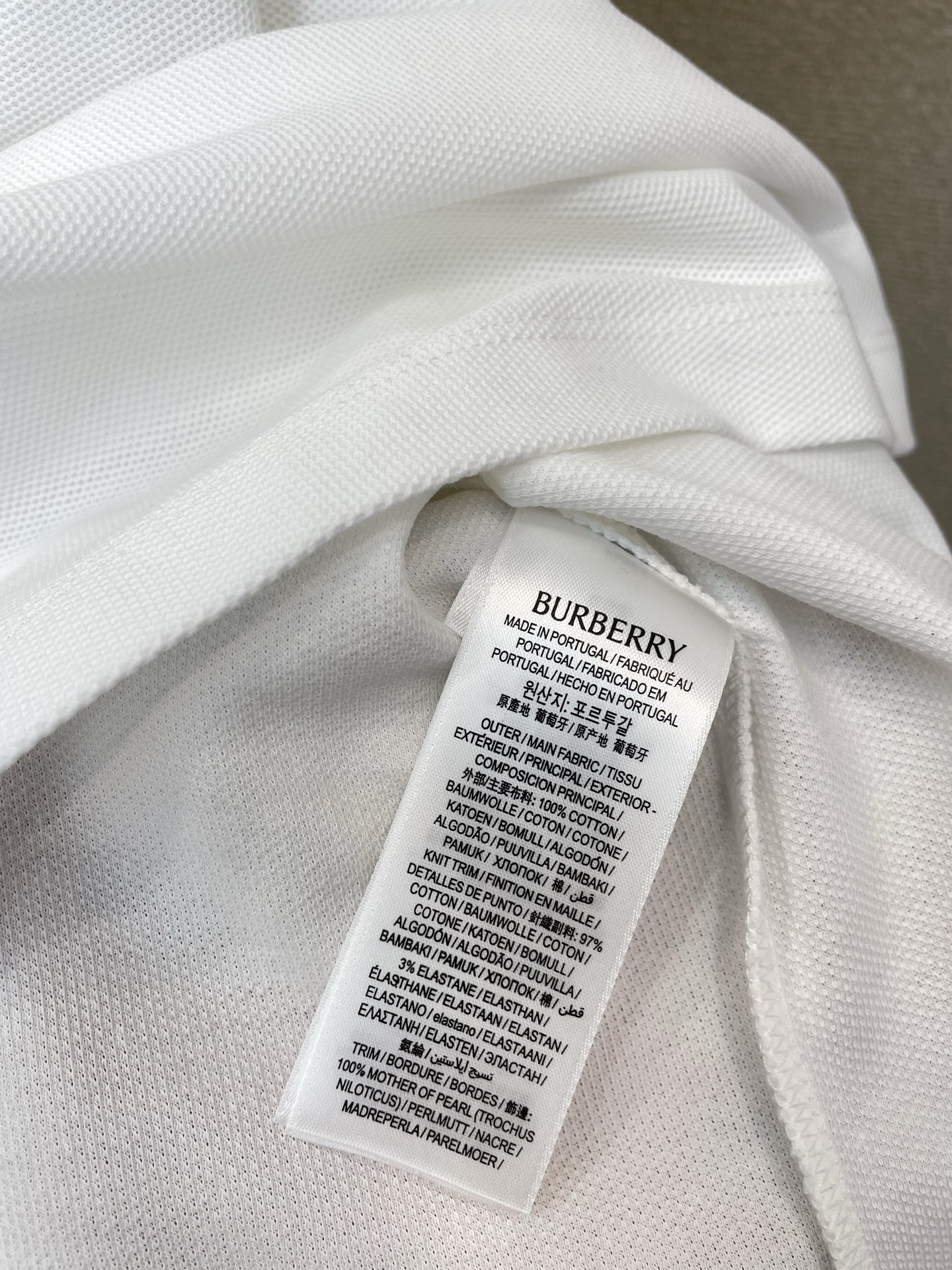 。Burberry巴宝莉💥砸锅卖铁都要上的新款新款原单男士休闲短袖 高端定制 高端版本 时尚百搭爆款⚠️