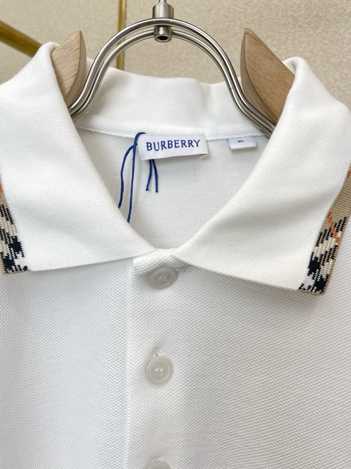 。Burberry巴宝莉💥砸锅卖铁都要上的新款新款原单男士休闲短袖 高端定制 高端版本 时尚百搭爆款⚠️