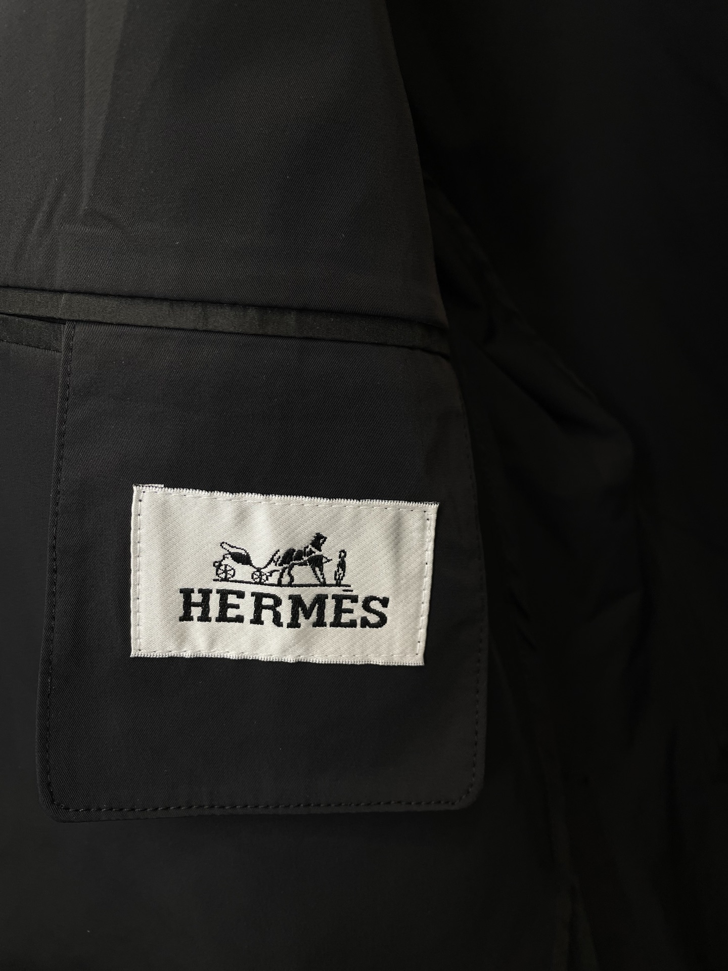 Hermès爱马仕💥新款西服套装。外贸公司订单 简约休闲西服套装。砸锅卖铁都要上的新款进口原版聚酯纤维面