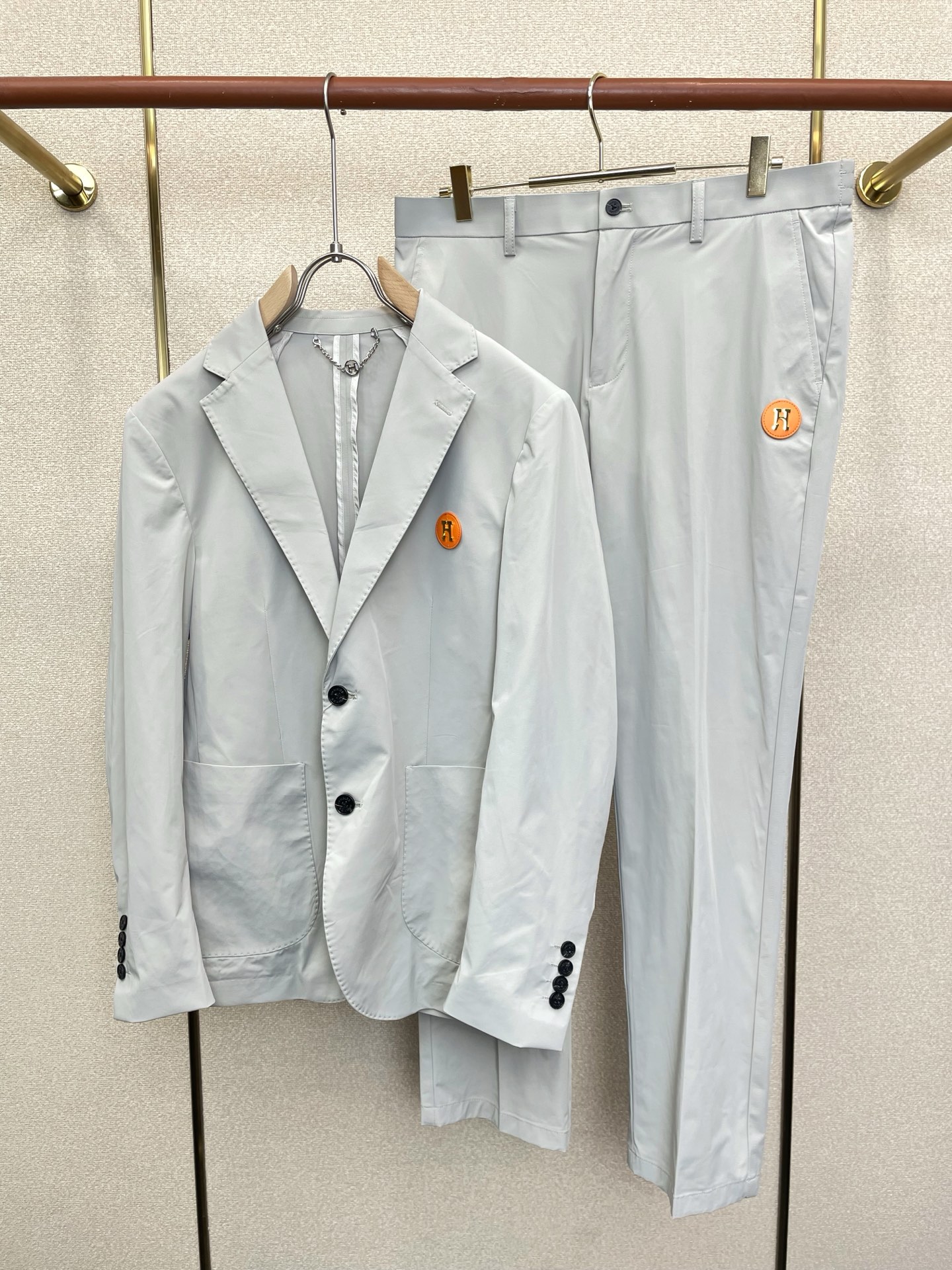 Hermès爱马仕💥新款西服套装。外贸公司订单 简约休闲西服套装。砸锅卖铁都要上的新款进口原版聚酯纤维面