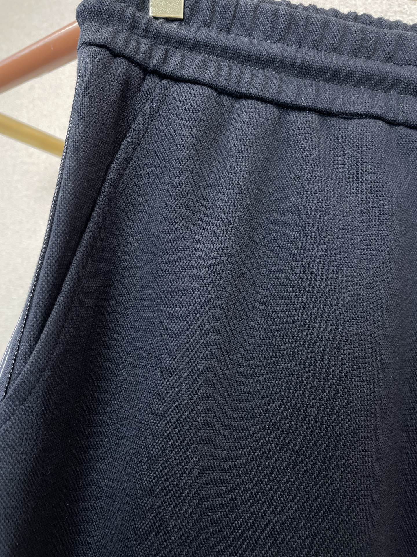 。Alexanderwang亚历山大王💥砸锅卖铁都要上的新款新款休闲短裤 高端版本！专柜定制面料 透气舒