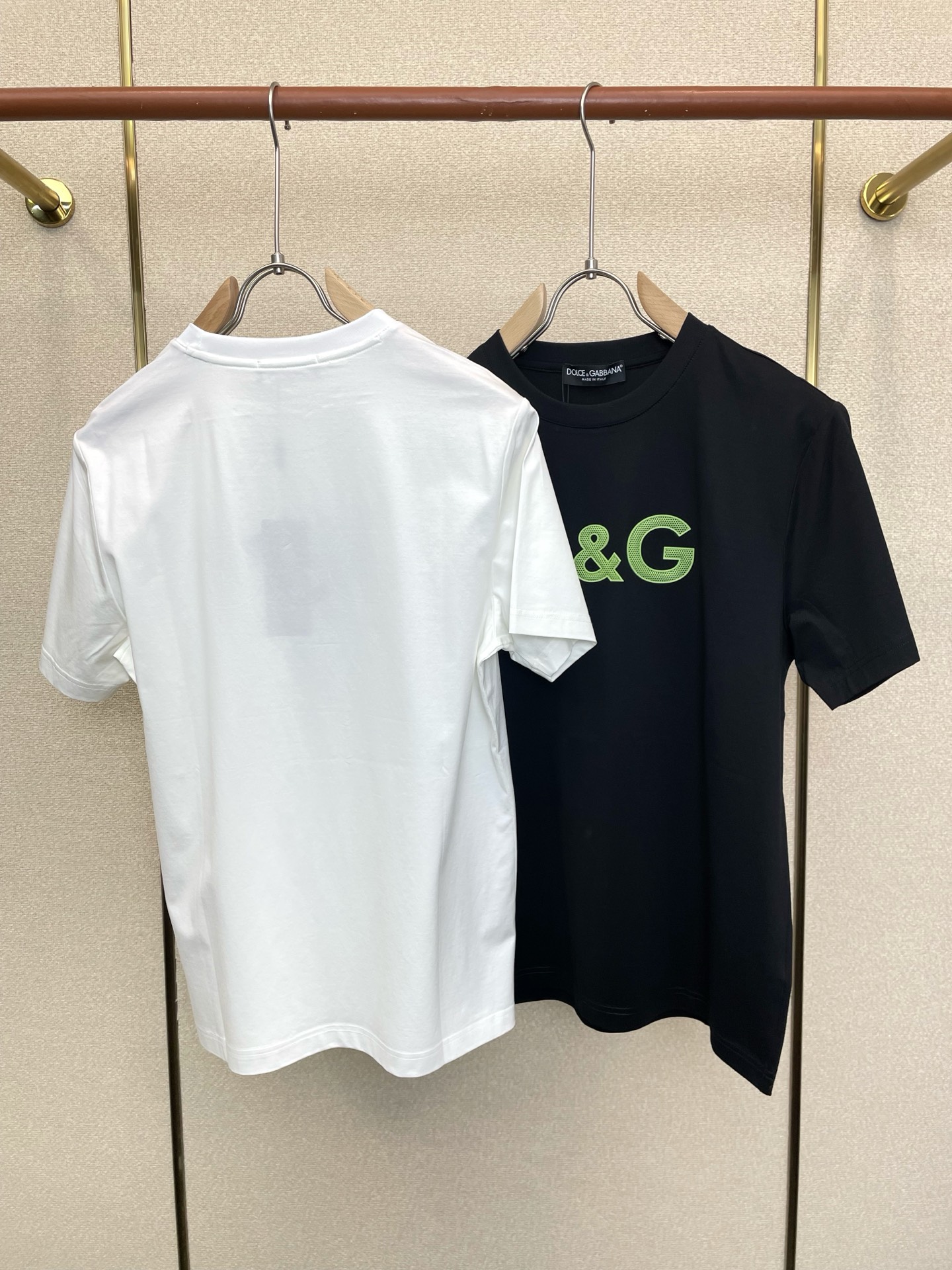 Dolce&Gabbana杜嘉班纳💥砸锅卖铁都要上的新款新款原单男士休闲短袖 高端定制 高端版本 时尚百