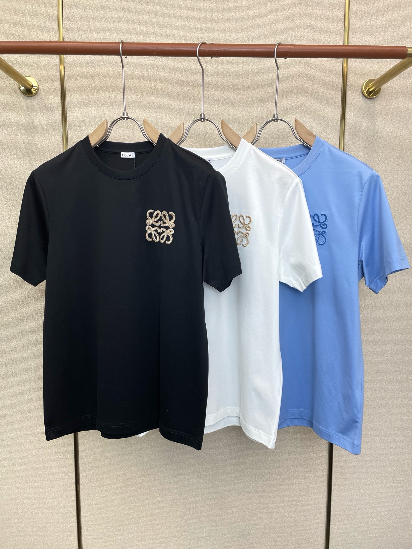 LOEWE罗意威💥砸锅卖铁都要上的新款新款原单男士休闲短袖 高端定制 高端版本 时尚百搭爆款⚠️⚠️✨✨