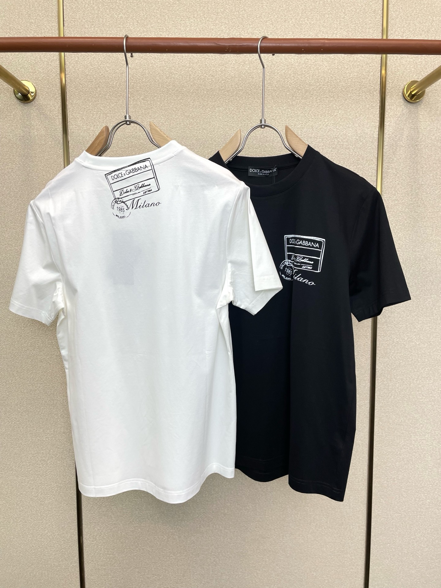。Dolce&Gabbana杜嘉班纳💥砸锅卖铁都要上的新款新款原单男士休闲短袖 高端定制 高端版本 时尚