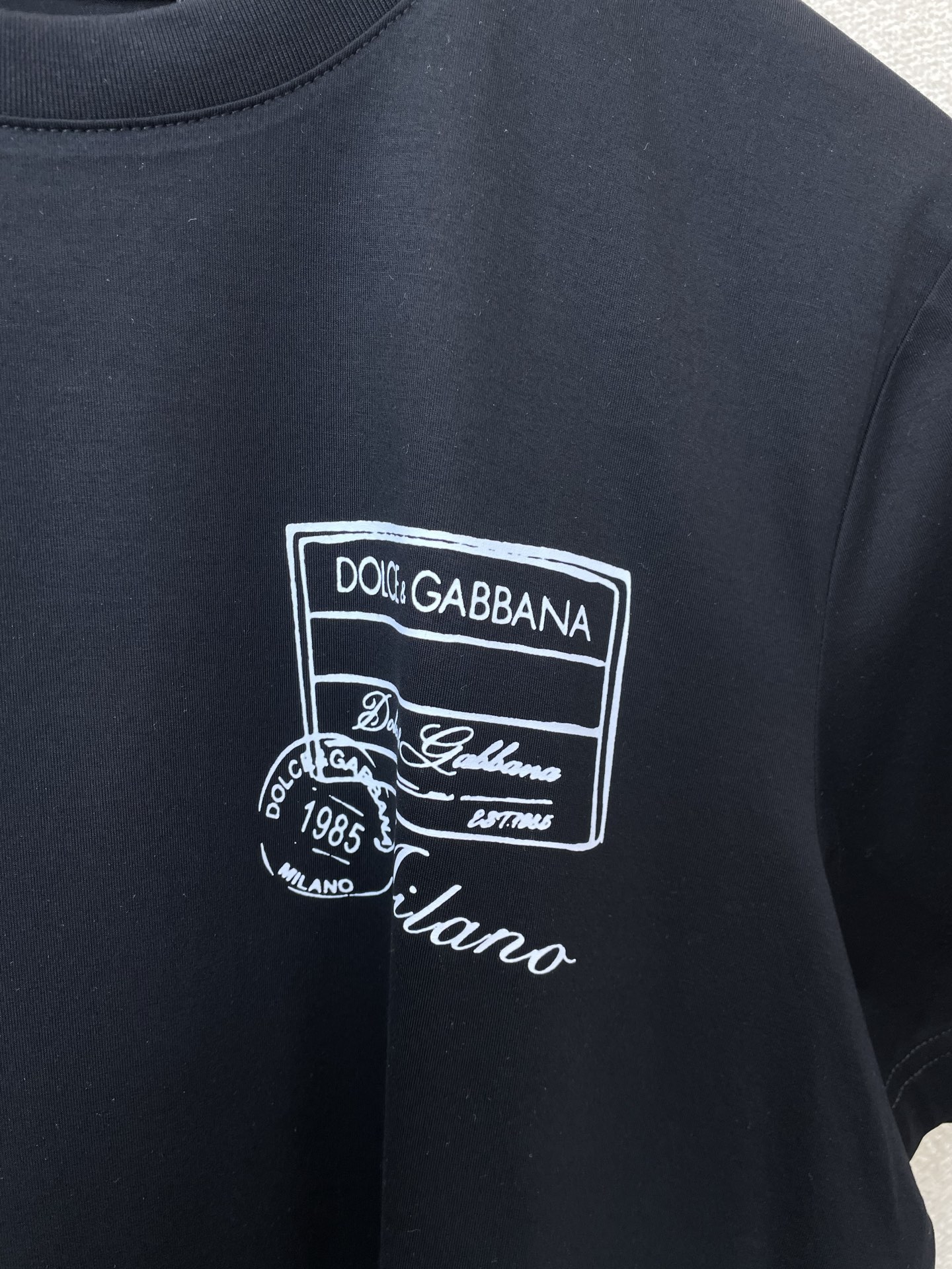 。Dolce&Gabbana杜嘉班纳💥砸锅卖铁都要上的新款新款原单男士休闲短袖 高端定制 高端版本 时尚