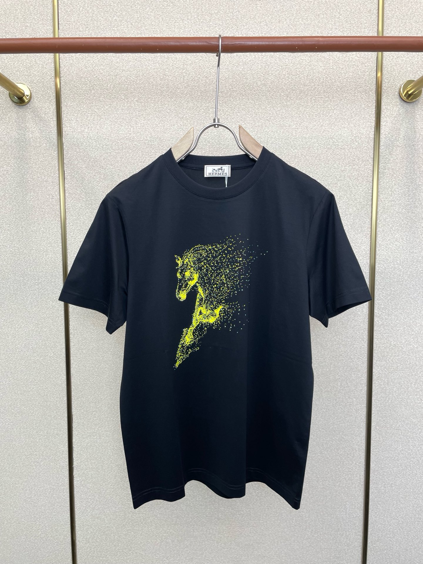 。Hermès爱马仕💥砸锅卖铁都要上的新款新款原单男士休闲短袖 高端定制 高端版本 时尚百搭爆款⚠️⚠️