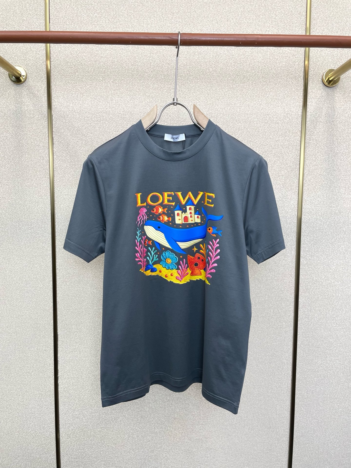 。LOEWE罗意威💥砸锅卖铁都要上的新款新款原单男士休闲短袖 高端定制 高端版本 时尚百搭爆款⚠️⚠️✨