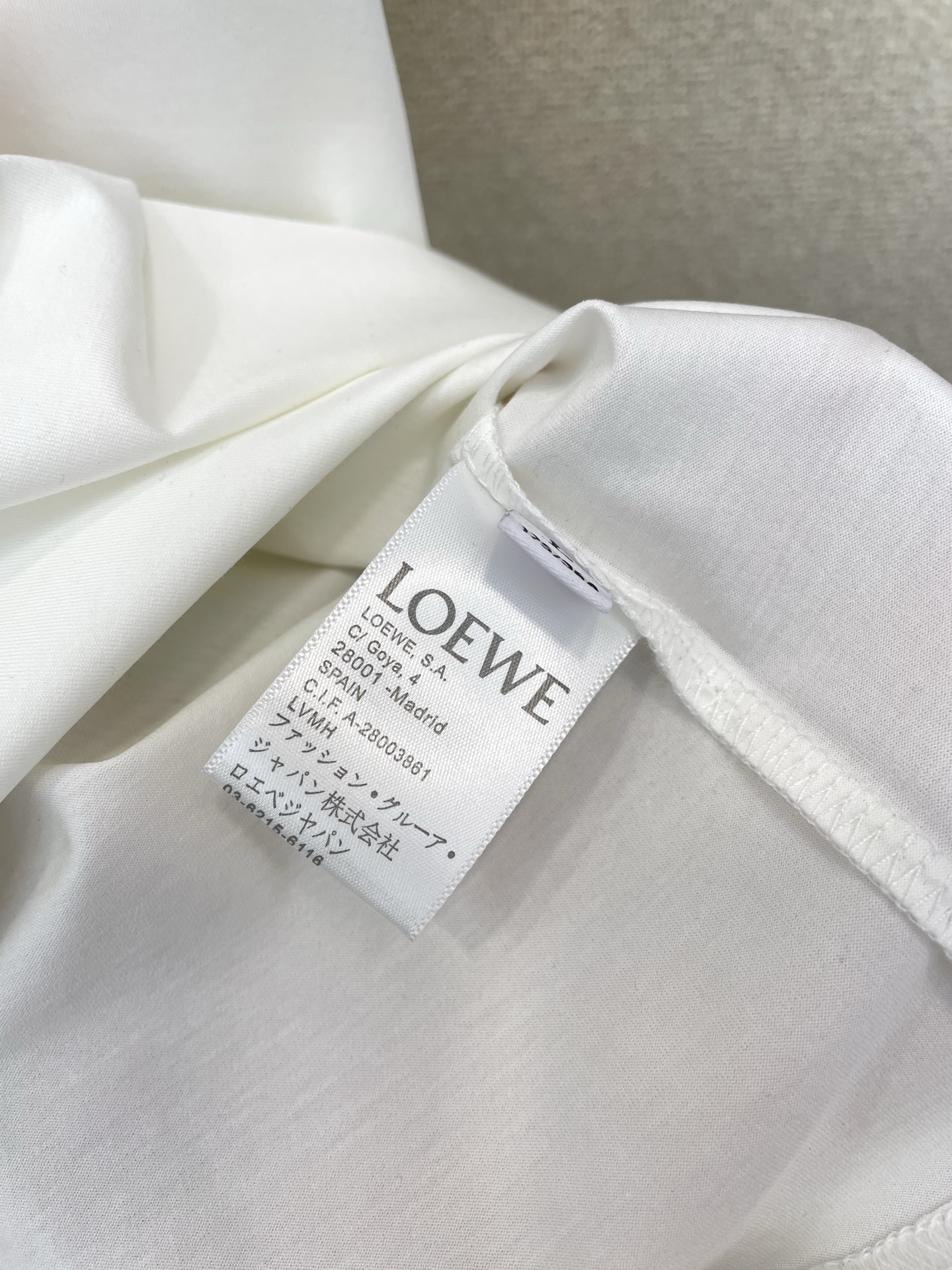 。LOEWE罗意威💥砸锅卖铁都要上的新款新款原单男士休闲短袖 高端定制 高端版本 时尚百搭爆款⚠️⚠️✨