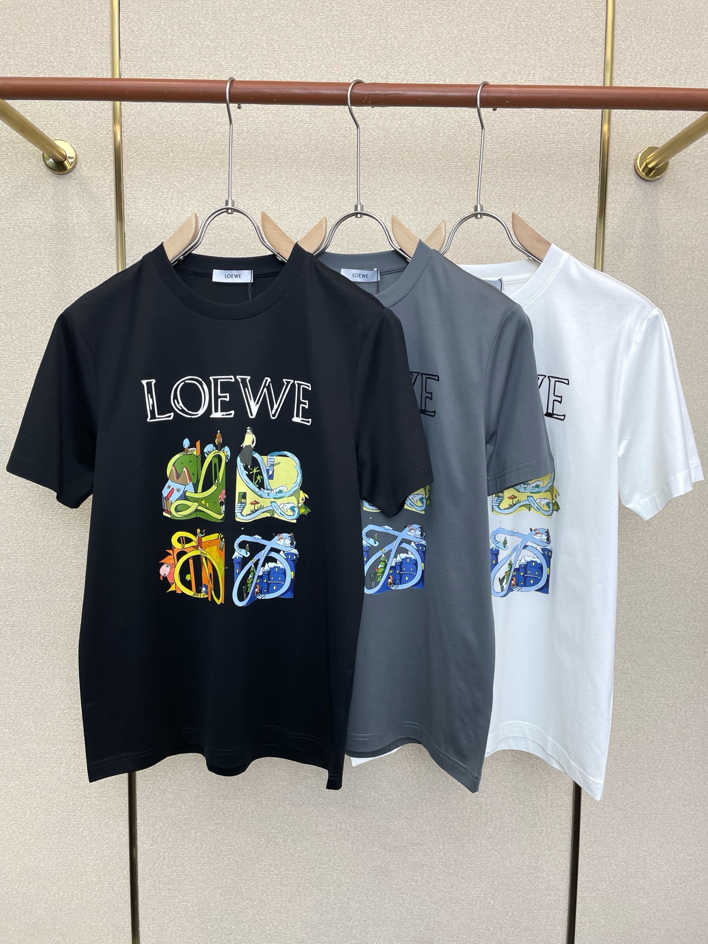 LOEWE罗意威💥砸锅卖铁都要上的新款新款原单男士休闲短袖 高端定制 高端版本 时尚百搭爆款⚠️⚠️✨✨