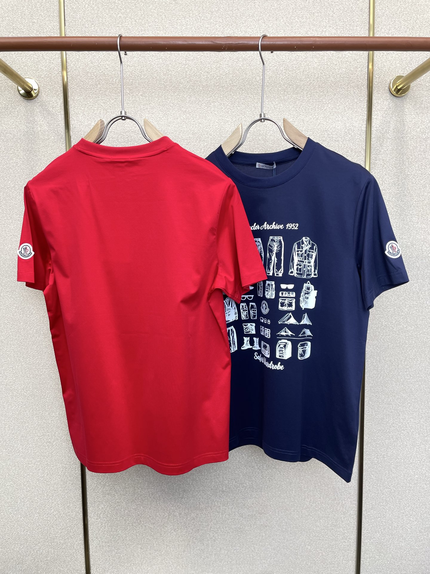 。Moncler蒙口💥砸锅卖铁都要上的新款新款原单男士休闲短袖 高端定制 高端版本 时尚百搭爆款⚠️⚠️