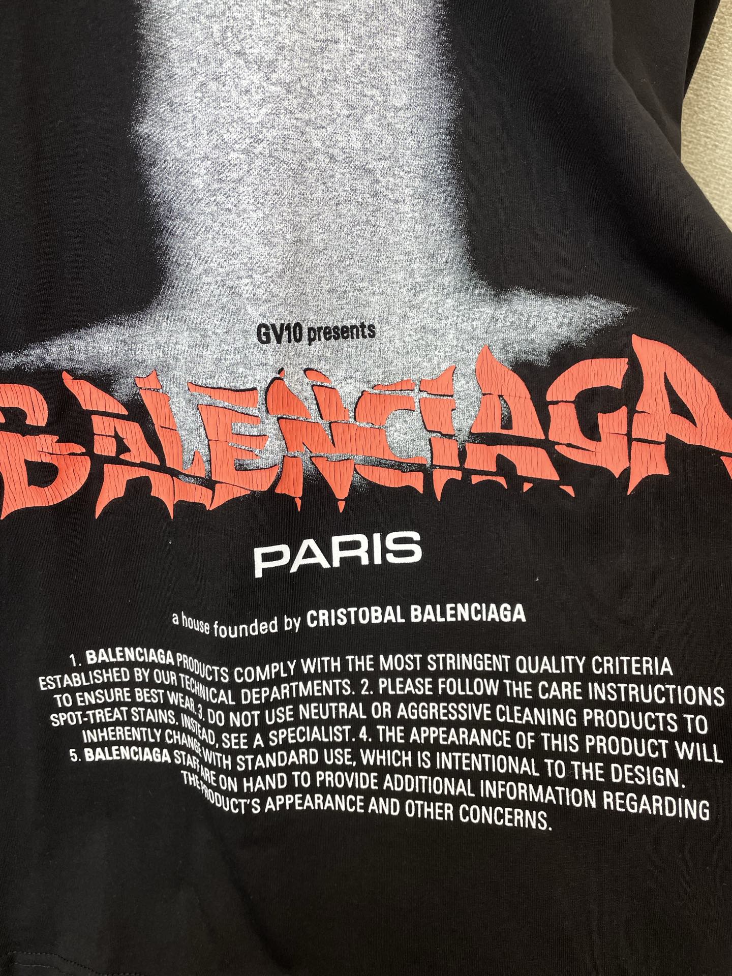 。Balenciaga巴黎世家💥砸锅卖铁都要上的新款新款原单男士休闲短袖 高端定制 高端版本 时尚百搭爆