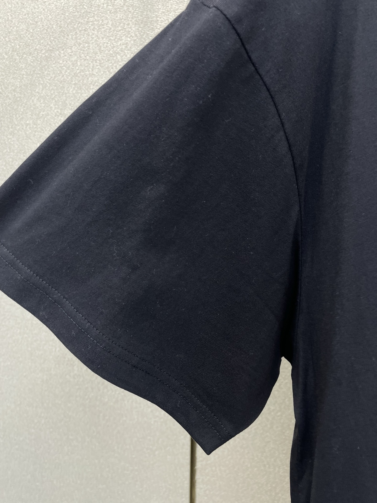 。Balenciaga巴黎世家💥砸锅卖铁都要上的新款新款原单男士休闲短袖 高端定制 高端版本 时尚百搭爆