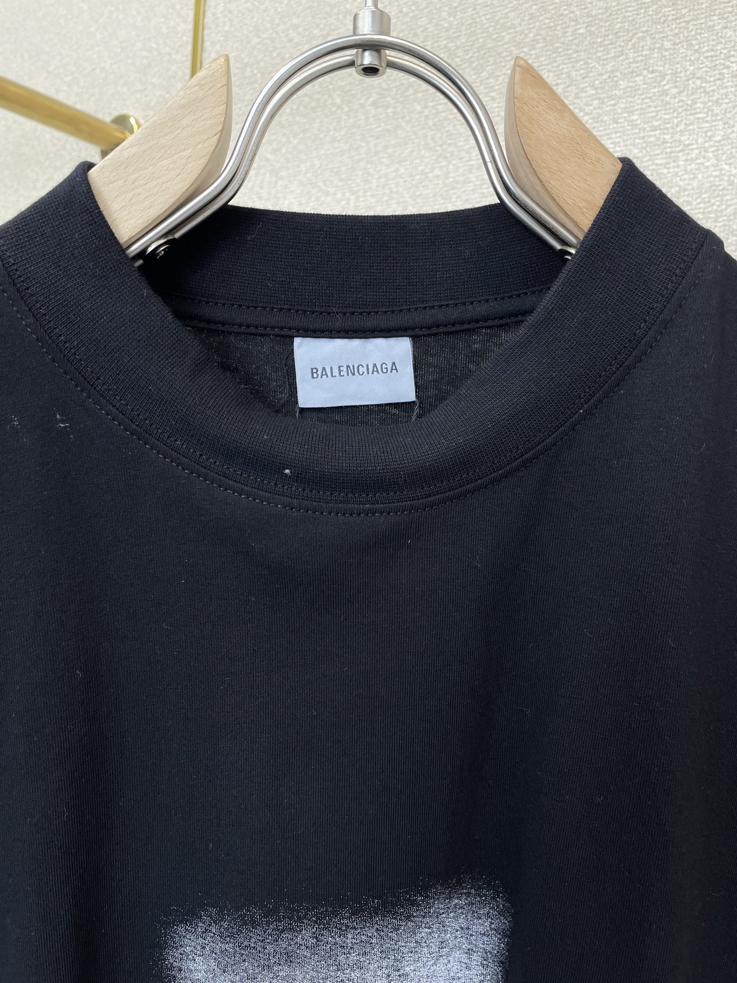 。Balenciaga巴黎世家💥砸锅卖铁都要上的新款新款原单男士休闲短袖 高端定制 高端版本 时尚百搭爆