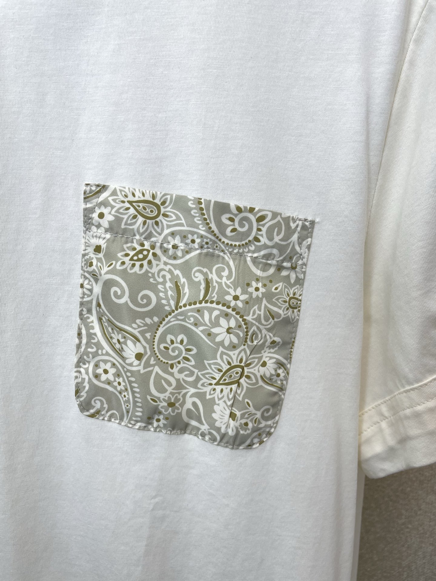 。Moncler蒙口💥砸锅卖铁都要上的新款新款原单男士休闲短袖 高端定制 高端版本 时尚百搭爆款⚠️⚠️