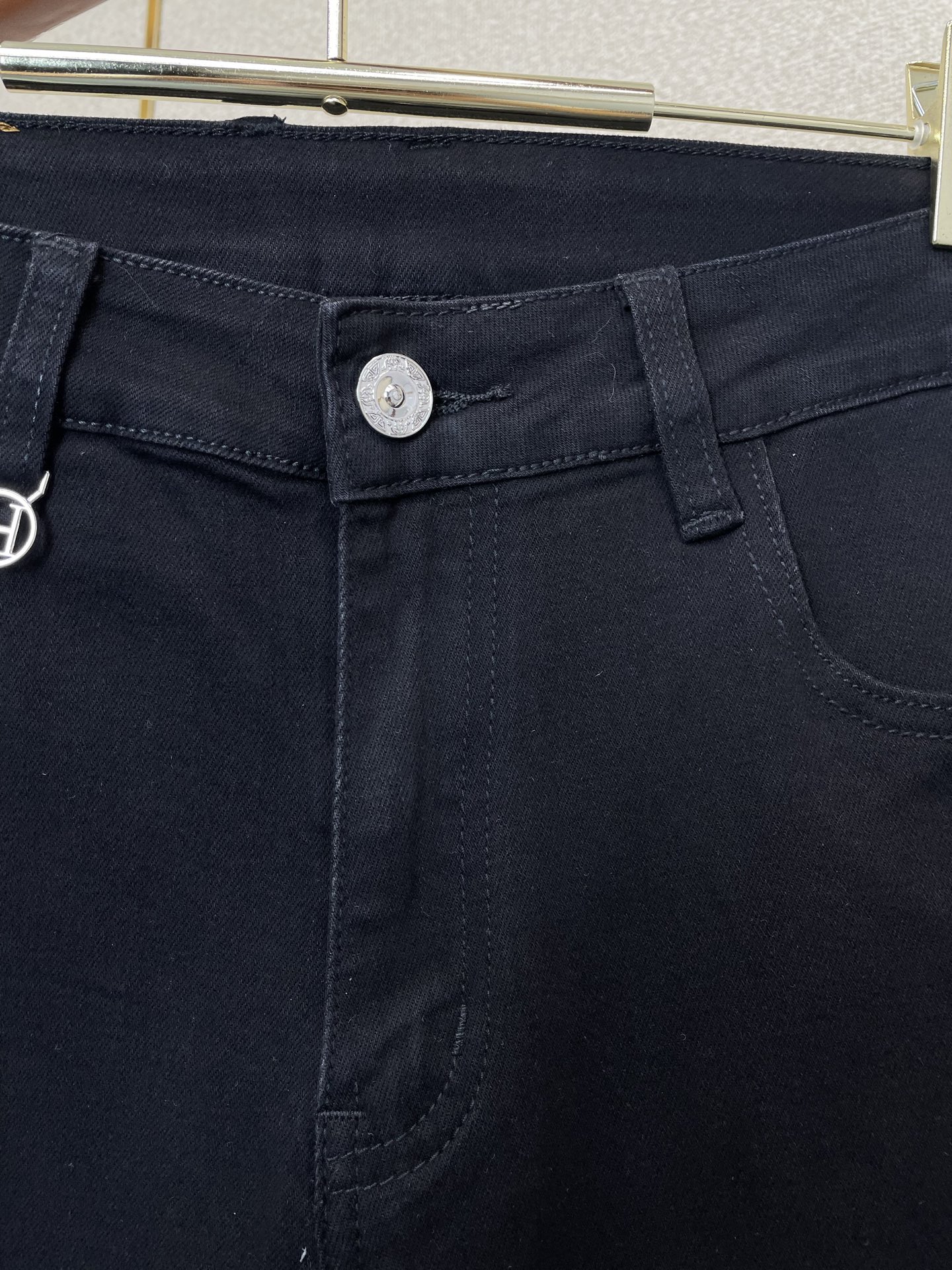 Hermès爱马仕💥砸锅卖铁都要上的新款新款休闲牛仔裤👖高端版本 专柜定制面料 透气舒适度高，细节无可挑