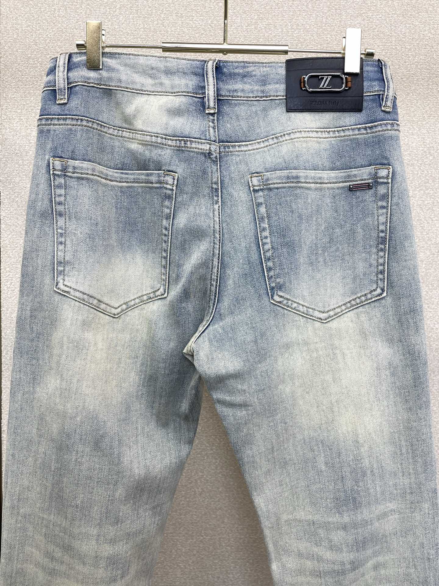 。ZEGNA杰尼亚💥砸锅卖铁都要上的新款新款休闲牛仔裤👖高端版本 专柜定制面料 透气舒适度高，细节无可挑