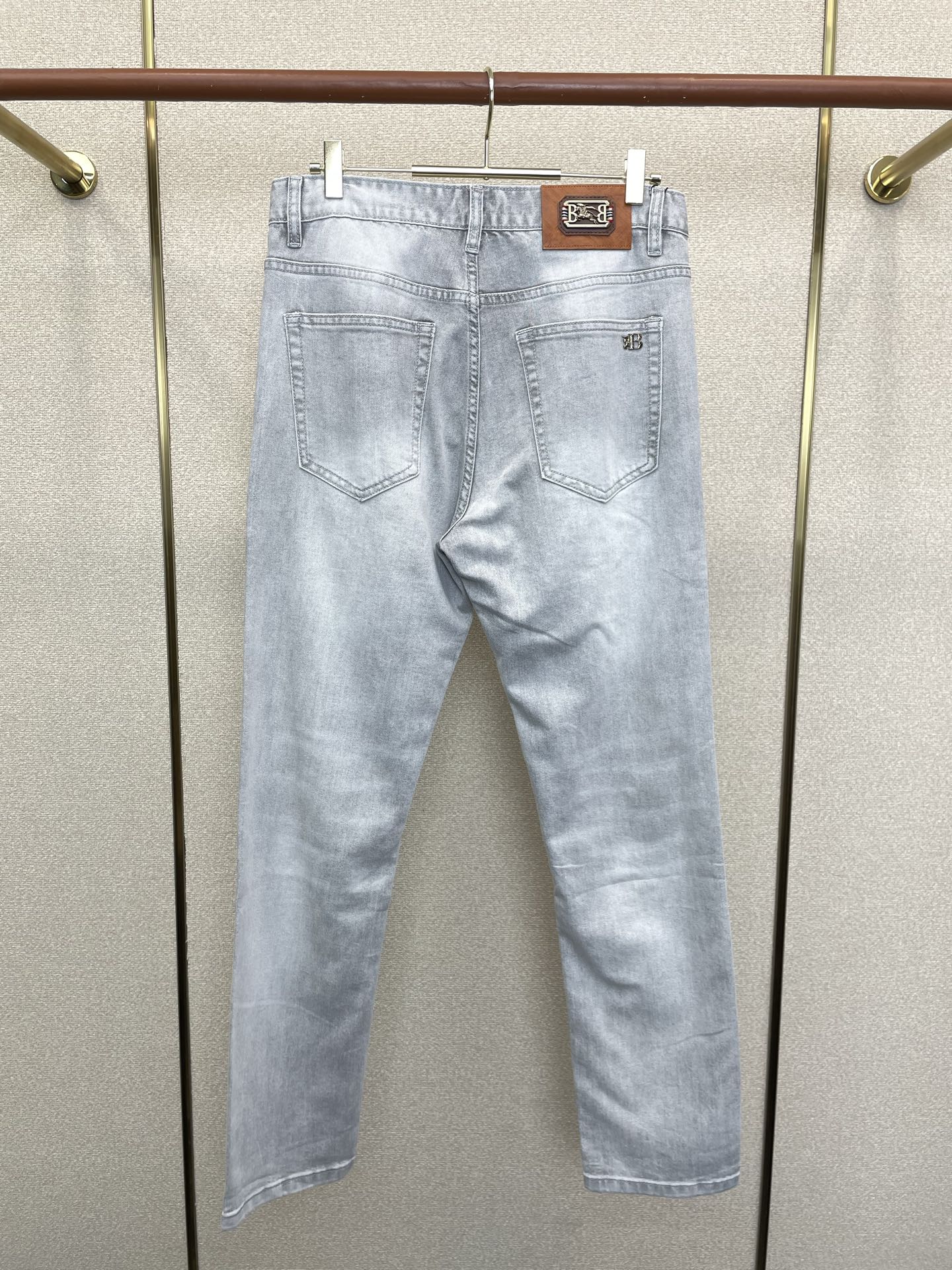 Burberry巴宝莉💥砸锅卖铁都要上的新款新款休闲牛仔裤👖高端版本 专柜定制面料 透气舒适度高，细节无