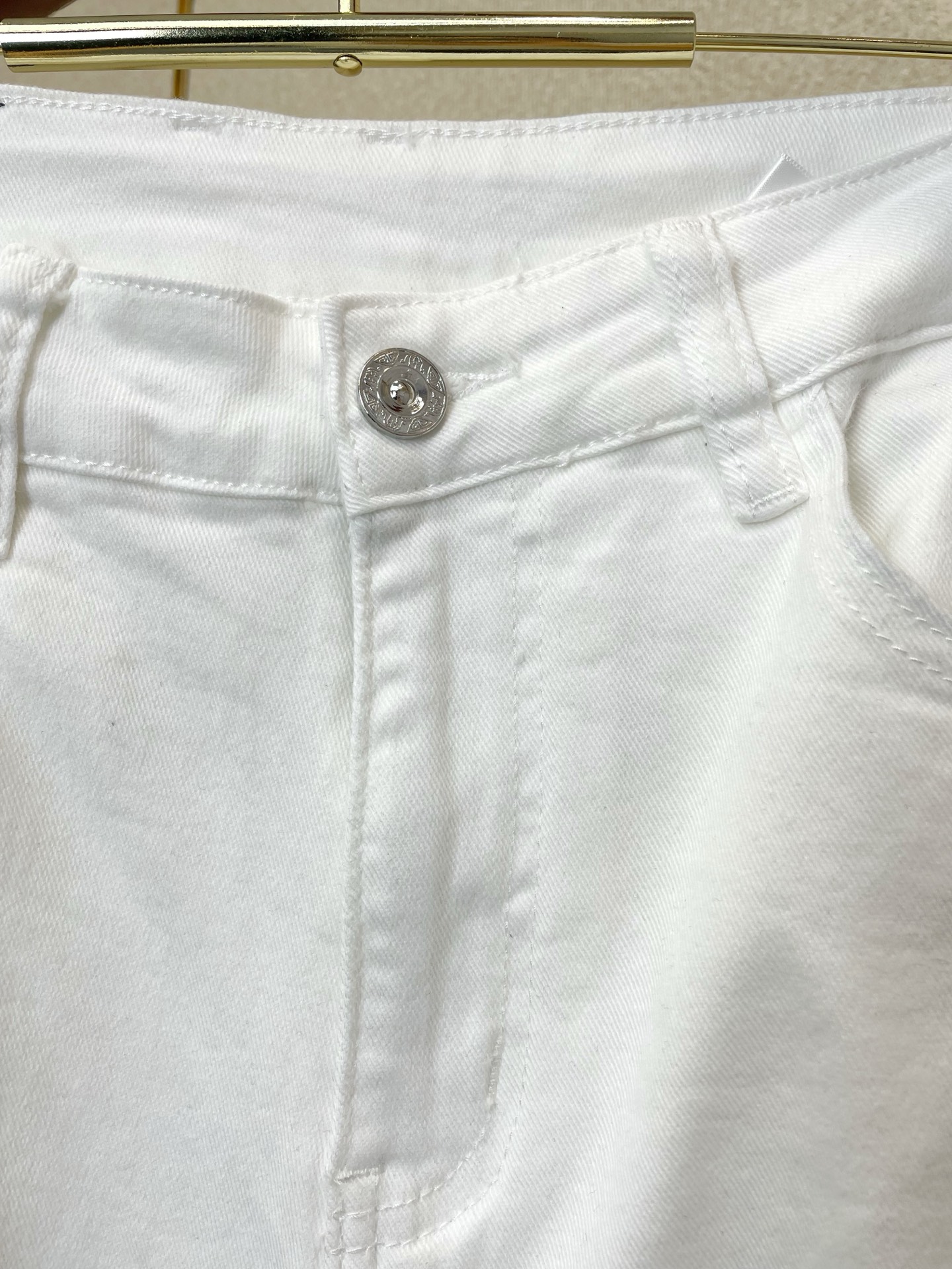。Loro Piana-Loro Piana诺悠翩雅💥砸锅卖铁都要上的新款新款休闲牛仔裤👖高端版本 专柜