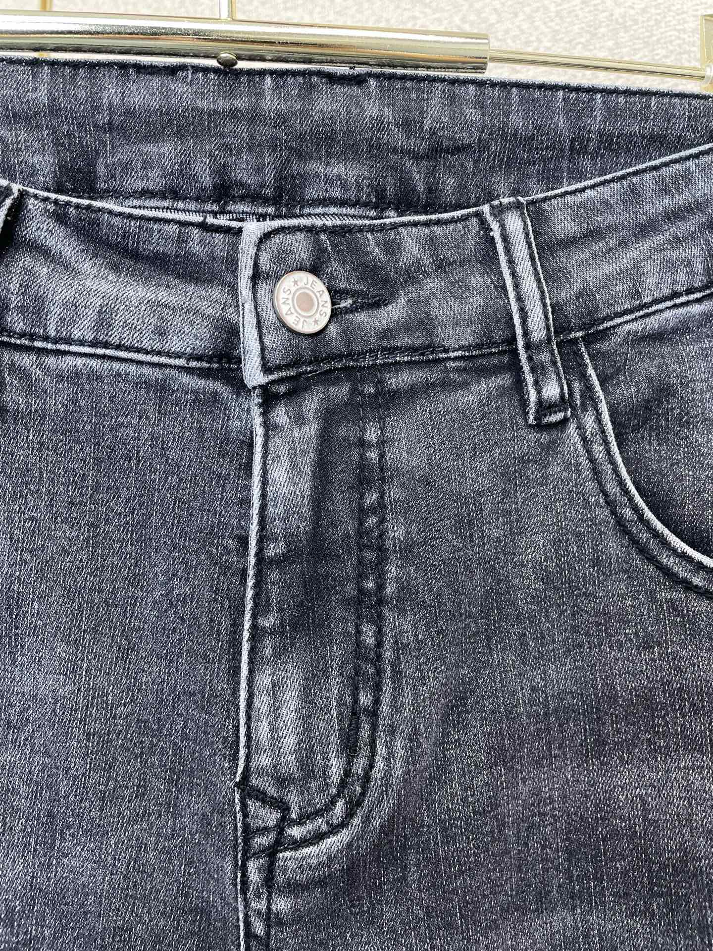 。Loro Piana-Loro Piana诺悠翩雅💥砸锅卖铁都要上的新款新款休闲牛仔裤👖高端版本 专柜