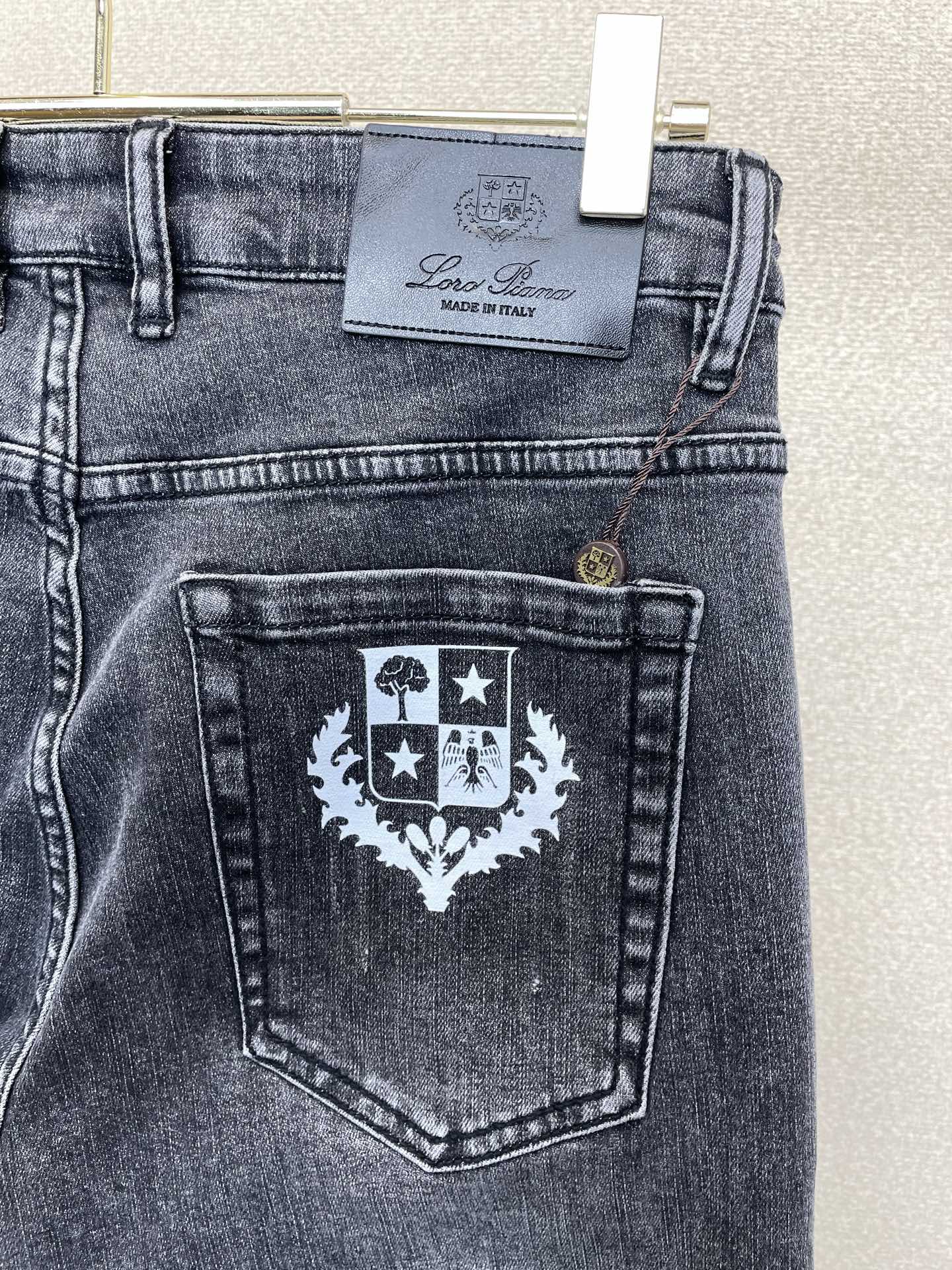 。Loro Piana-Loro Piana诺悠翩雅💥砸锅卖铁都要上的新款新款休闲牛仔裤👖高端版本 专柜