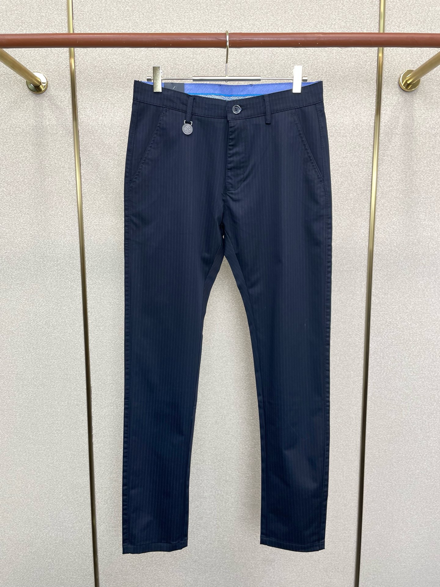 。Dolce&Gabbana杜嘉班纳💥砸锅卖铁都要上的新款新款休闲裤 高端版本 专柜定制面料 透气舒适度