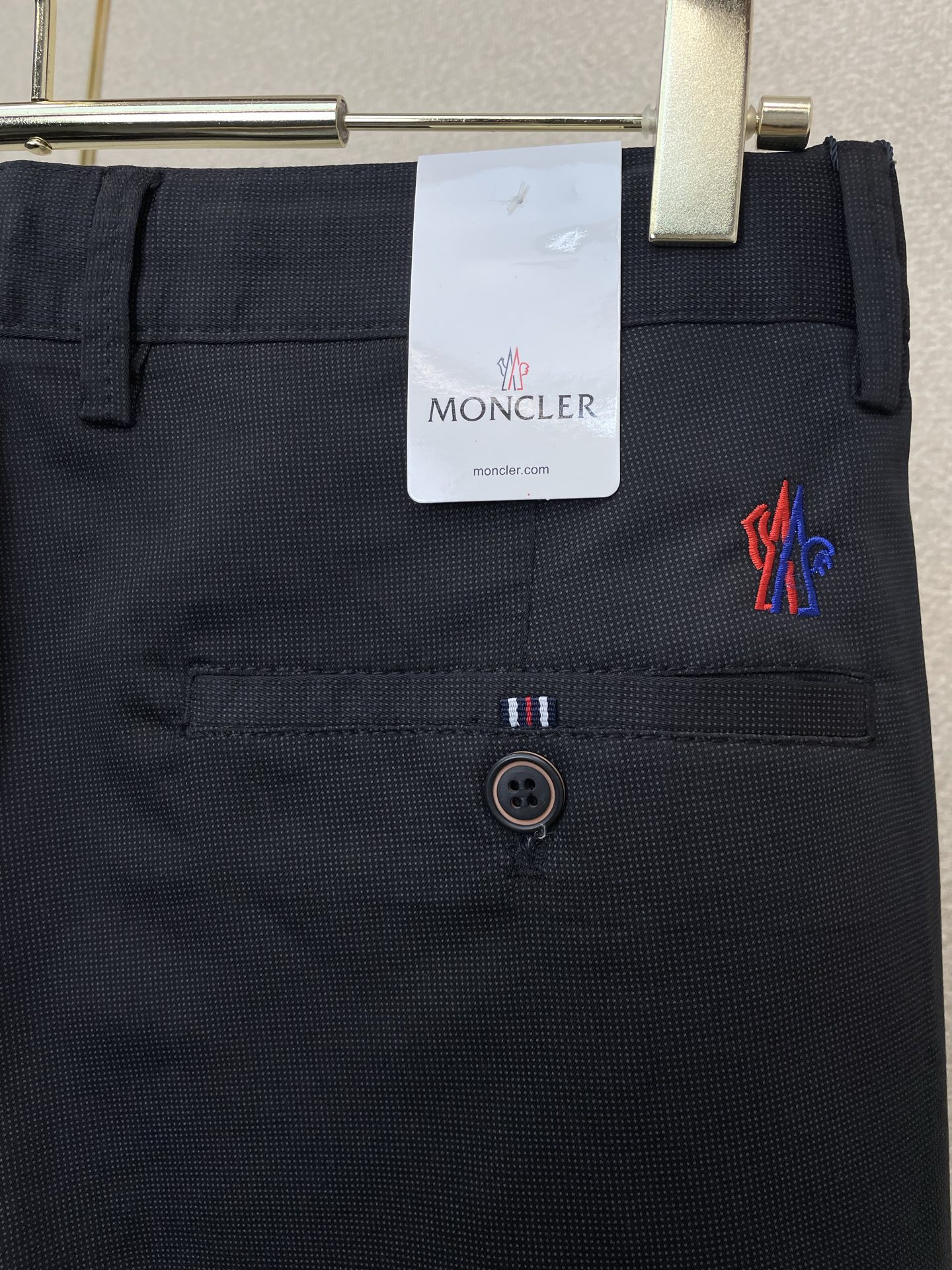 。Moncler蒙口💥砸锅卖铁都要上的新款新款休闲裤 高端版本 专柜定制面料 透气舒适度高，细节无可挑剔