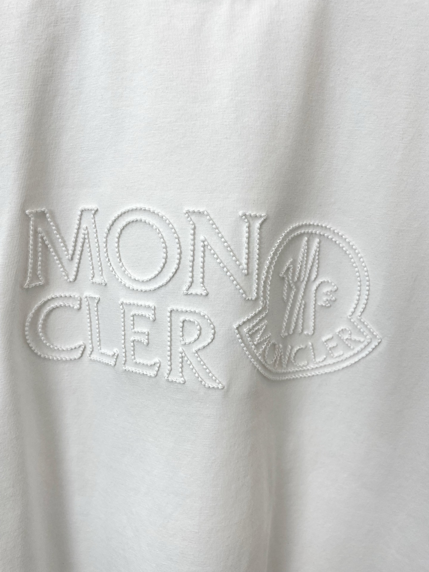 。Moncler蒙口💥砸锅卖铁都要上的新款新款原单男士休闲短袖 高端定制 高端版本 时尚百搭爆款⚠️⚠️