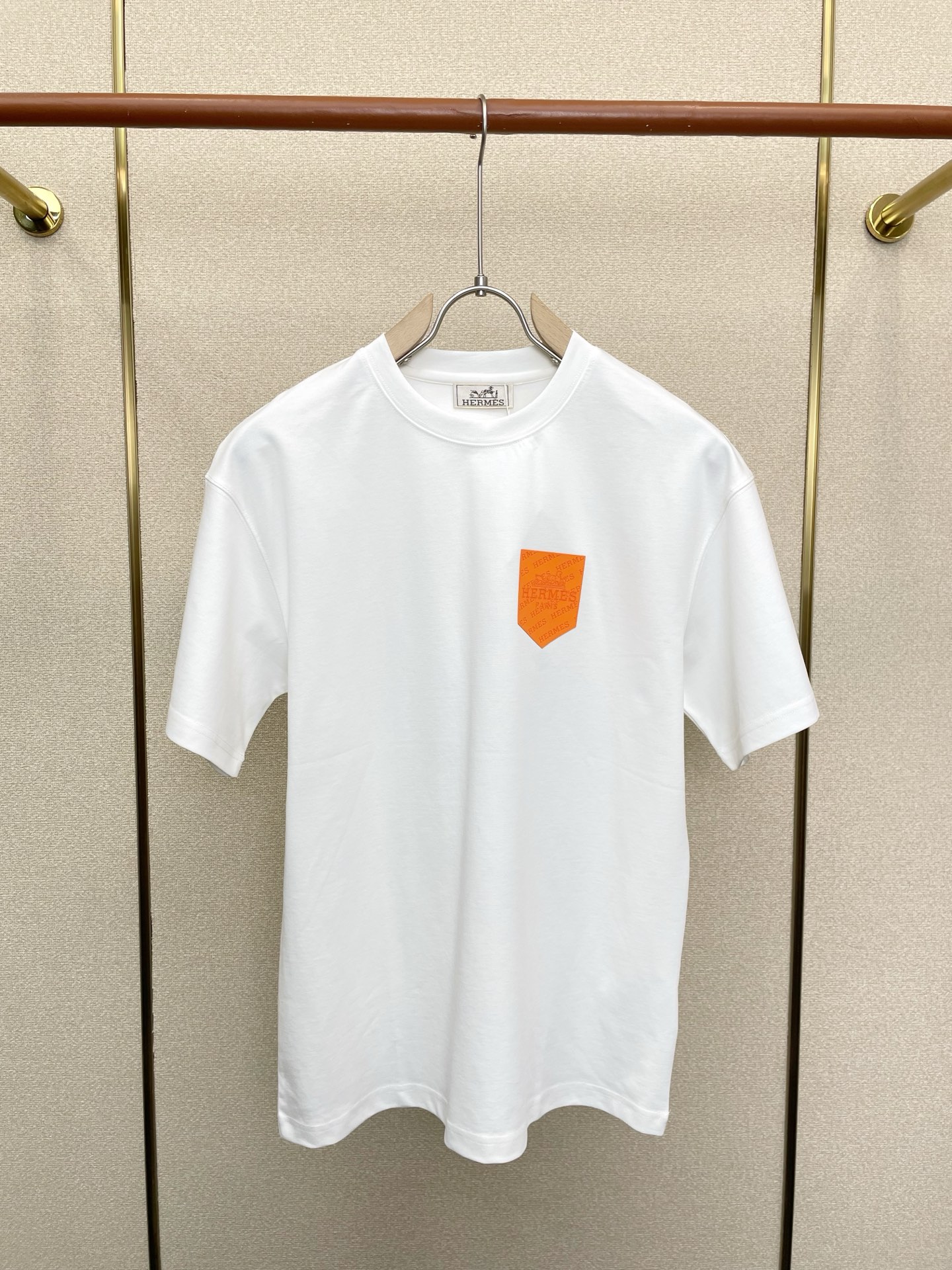 。Hermès爱马仕💥砸锅卖铁都要上的新款新款原单男士休闲短袖 高端定制 高端版本 时尚百搭爆款⚠️⚠️